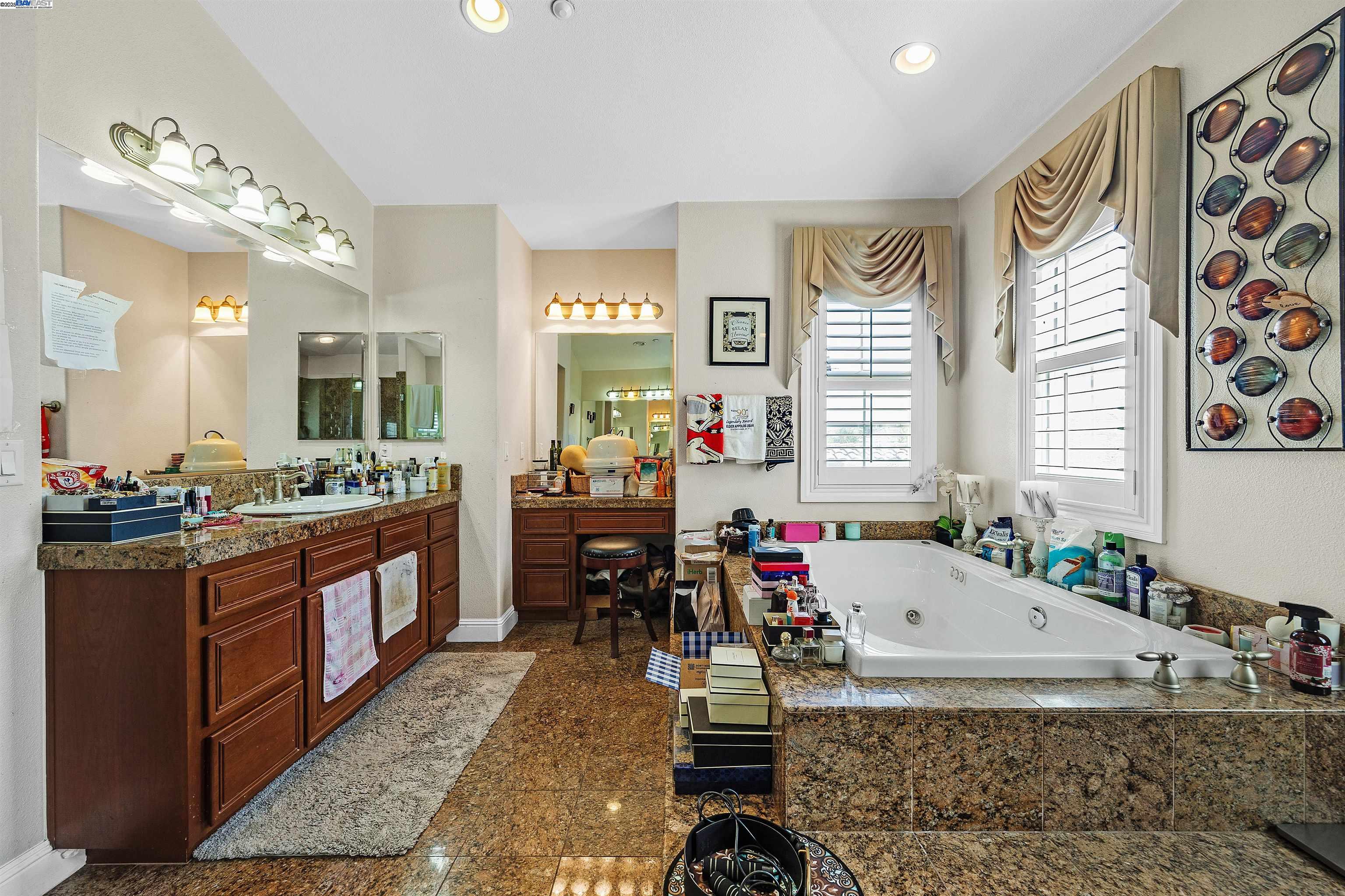 Detail Gallery Image 31 of 49 For 6013 Kingsmill Ter, Dublin,  CA 94568 - 5 Beds | 5/1 Baths