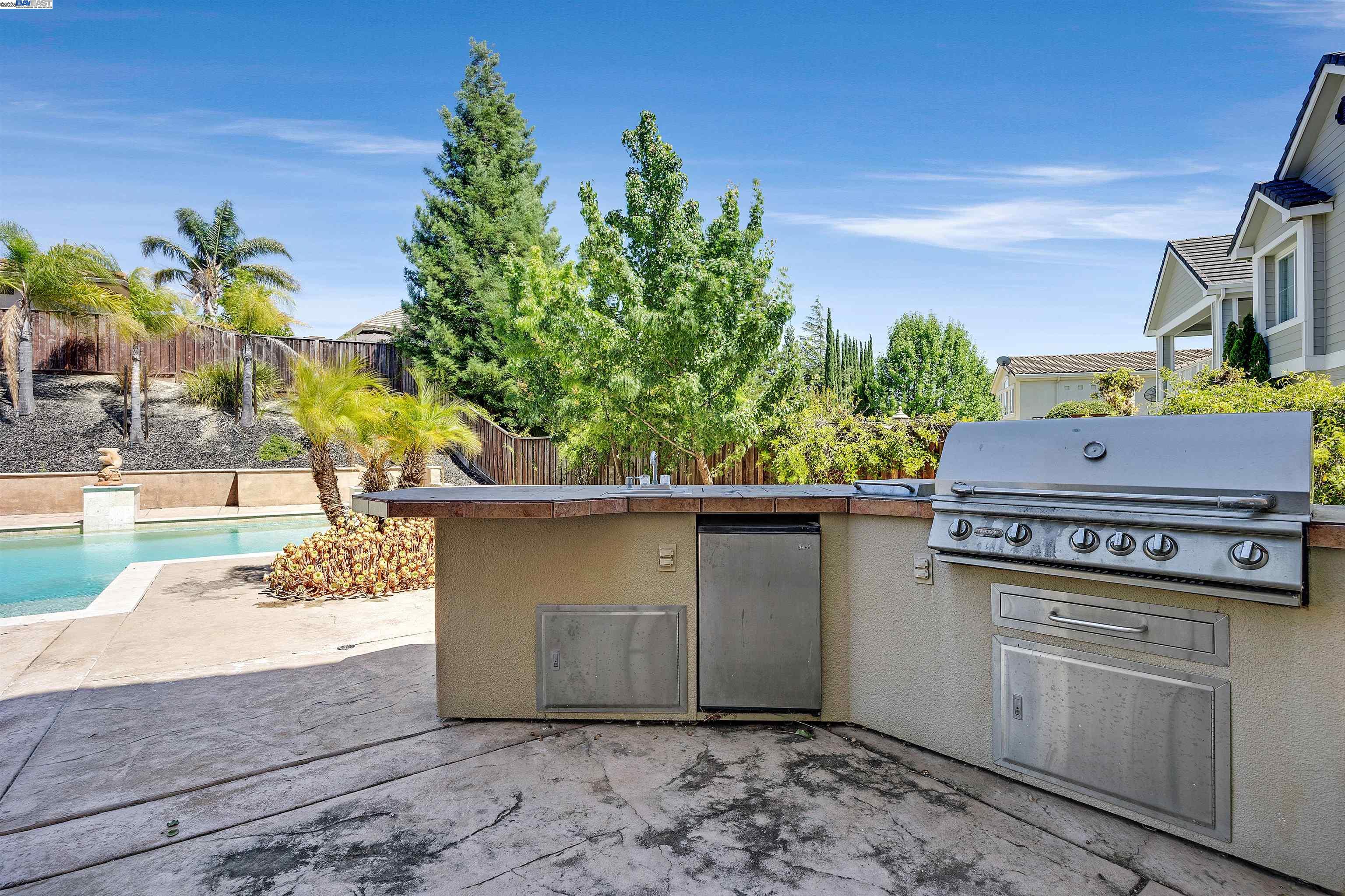 Detail Gallery Image 49 of 49 For 6013 Kingsmill Ter, Dublin,  CA 94568 - 5 Beds | 5/1 Baths