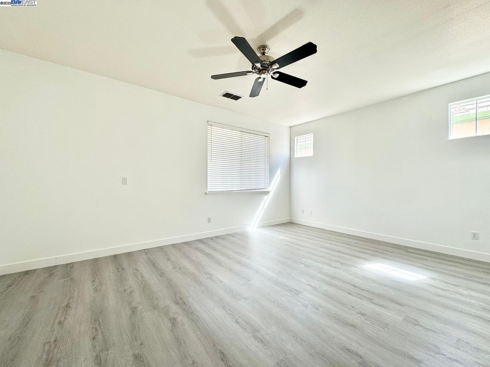 Detail Gallery Image 11 of 34 For 9516 Sarazen Ct, Patterson,  CA 95363 - 4 Beds | 3/1 Baths