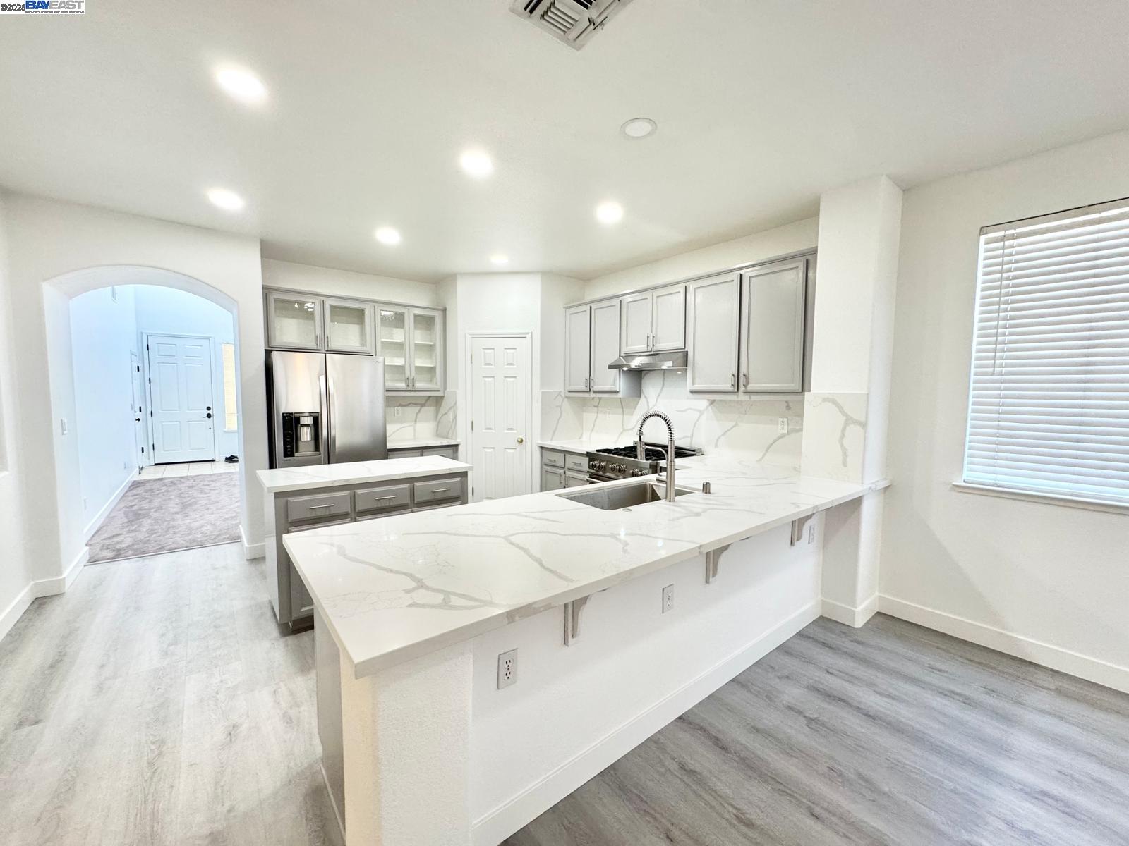 Detail Gallery Image 8 of 34 For 9516 Sarazen Ct, Patterson,  CA 95363 - 4 Beds | 3/1 Baths