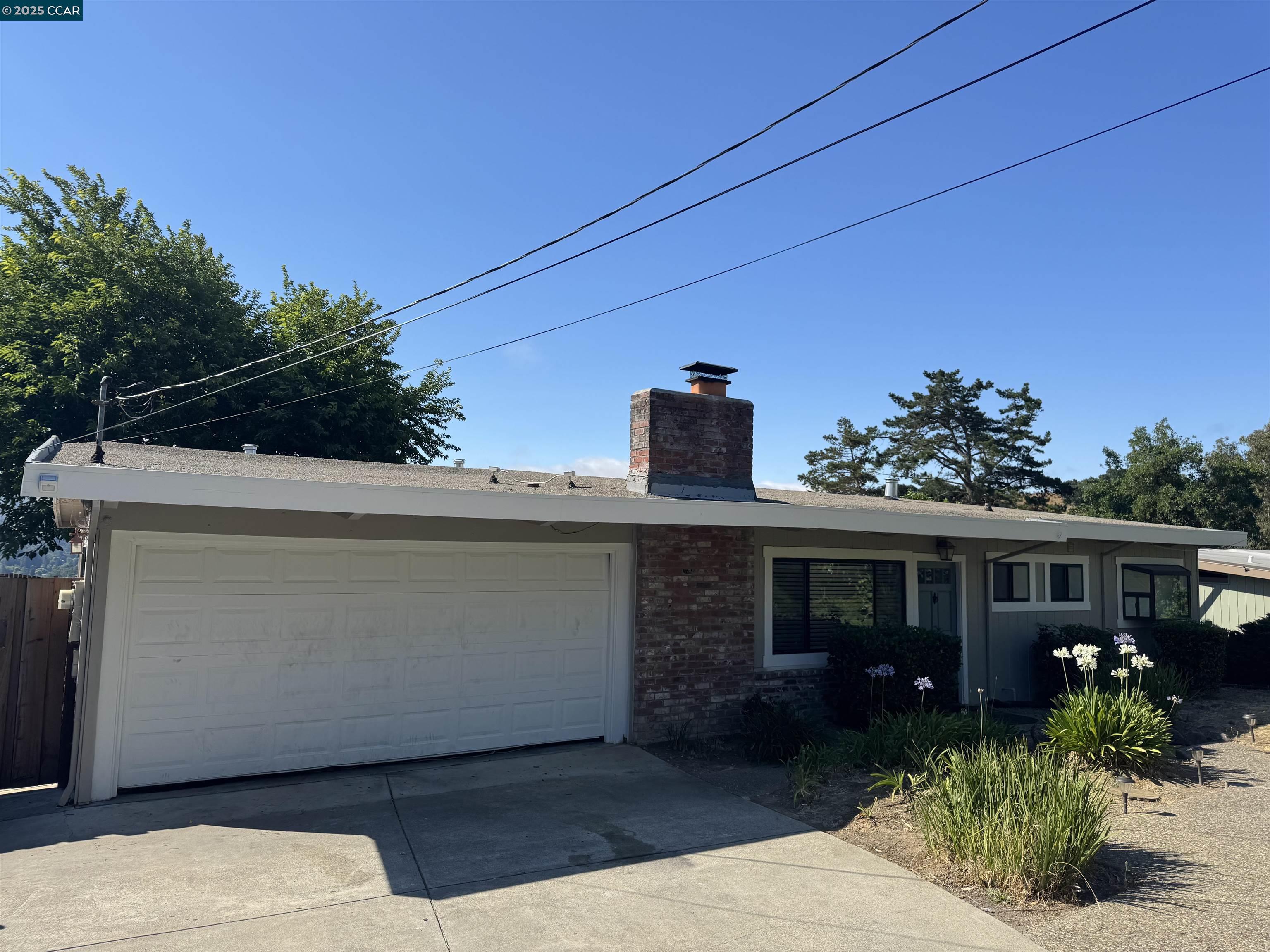 Detail Gallery Image 2 of 6 For 673 Doreen Way, Lafayette,  CA 94549 - 4 Beds | 2 Baths
