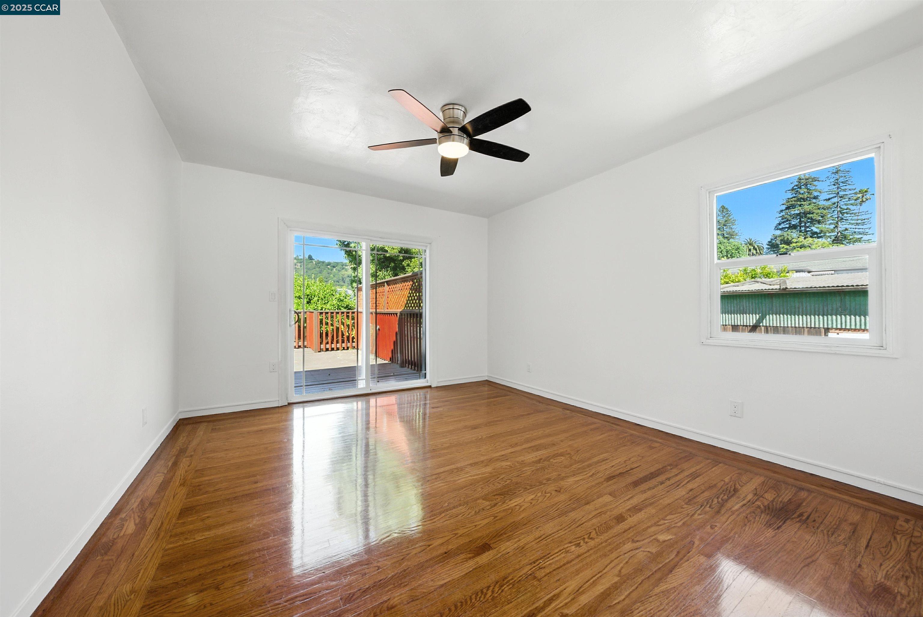 Detail Gallery Image 15 of 39 For 7420 Sunkist Dr, Oakland,  CA 94605 - 3 Beds | 2 Baths