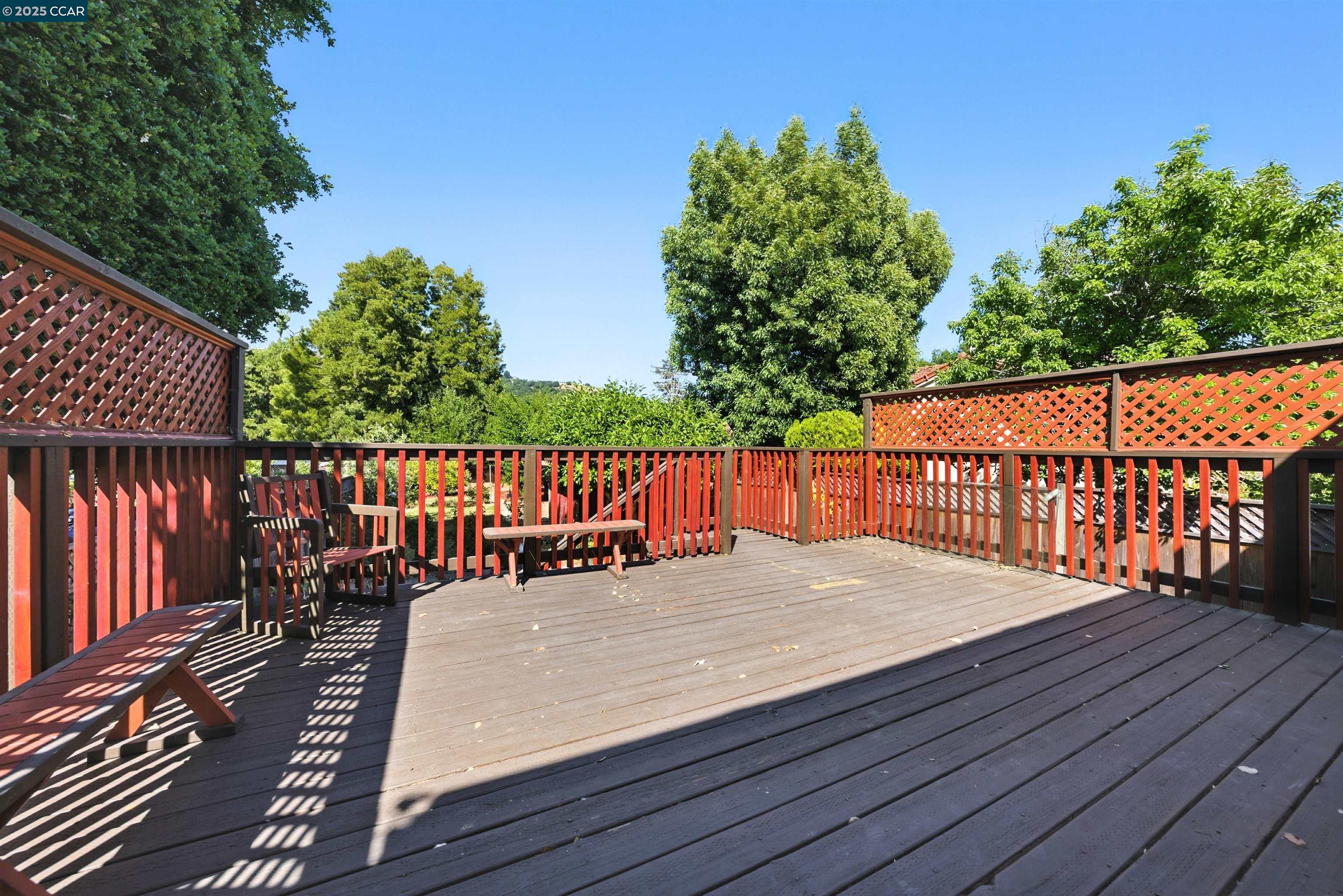 Detail Gallery Image 29 of 39 For 7420 Sunkist Dr, Oakland,  CA 94605 - 3 Beds | 2 Baths