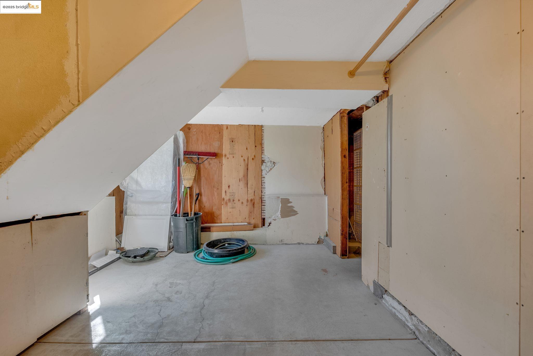 Detail Gallery Image 26 of 44 For 6141 Mauritania Ave, Oakland,  CA 94605 - 2 Beds | 1 Baths