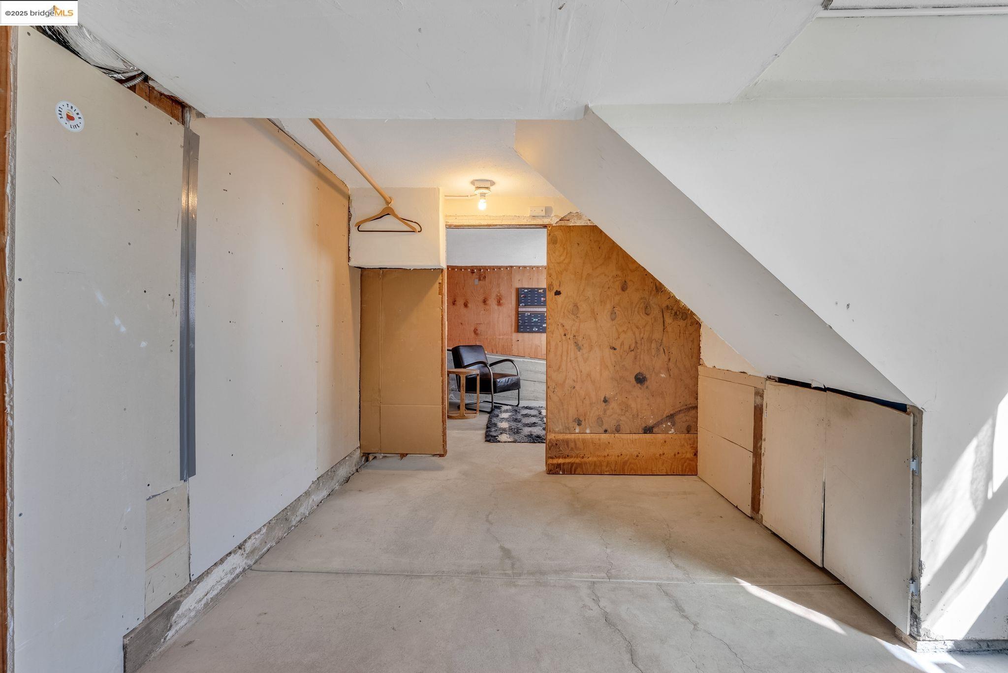 Detail Gallery Image 27 of 44 For 6141 Mauritania Ave, Oakland,  CA 94605 - 2 Beds | 1 Baths