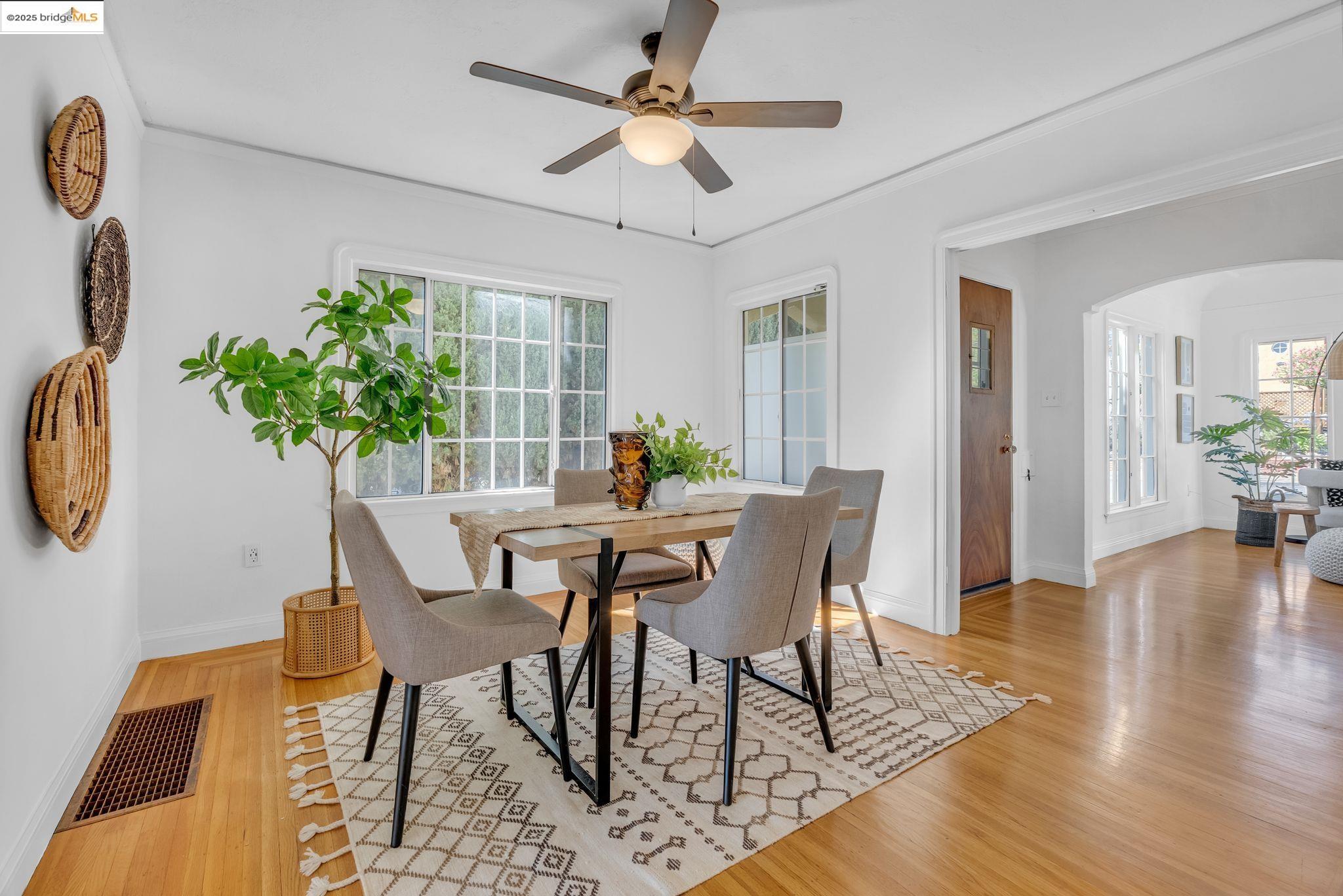 Detail Gallery Image 9 of 44 For 6141 Mauritania Ave, Oakland,  CA 94605 - 2 Beds | 1 Baths