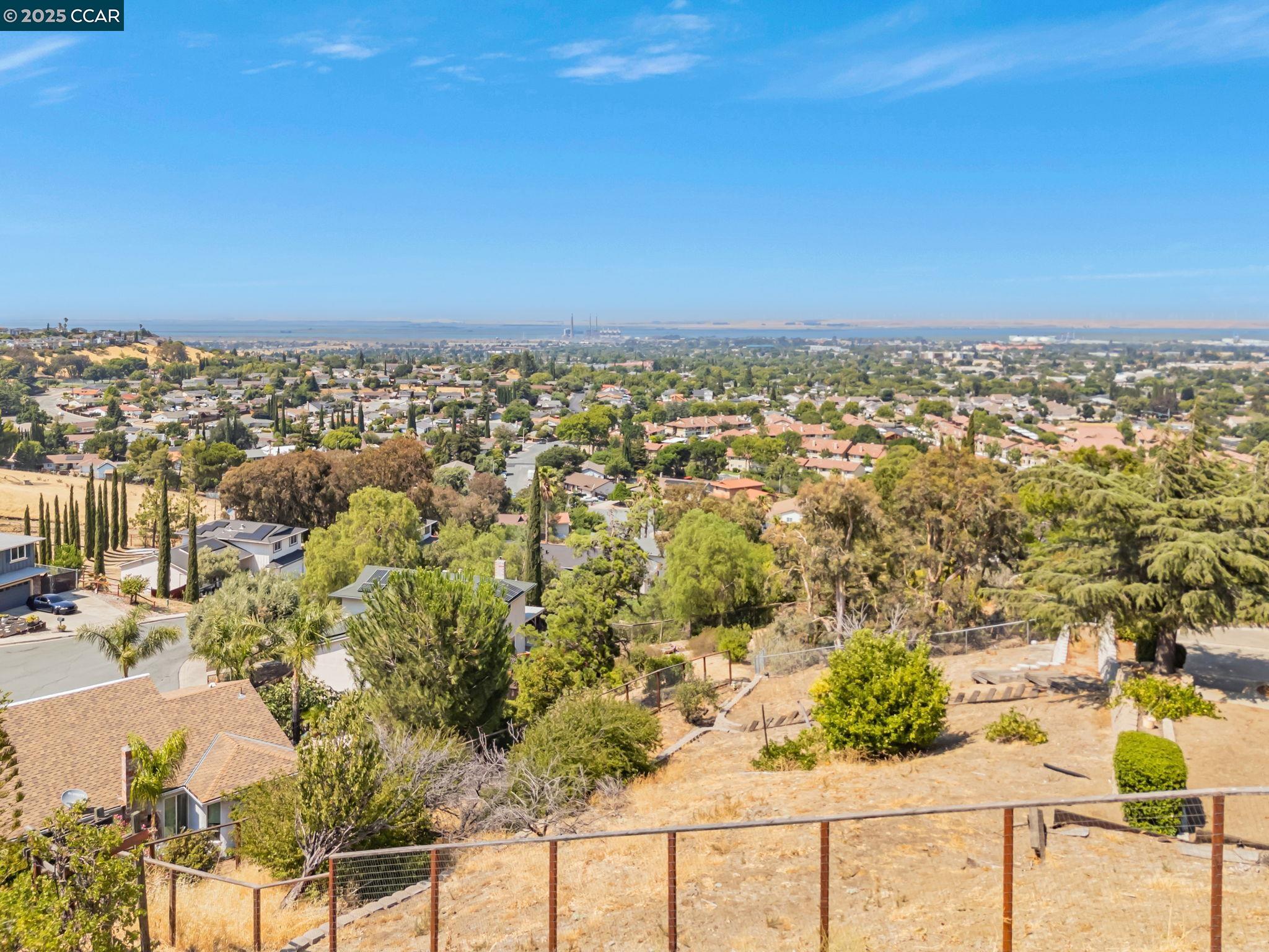 Detail Gallery Image 45 of 49 For 166 Encinal Pl, Pittsburg,  CA 94565 - 4 Beds | 2/1 Baths