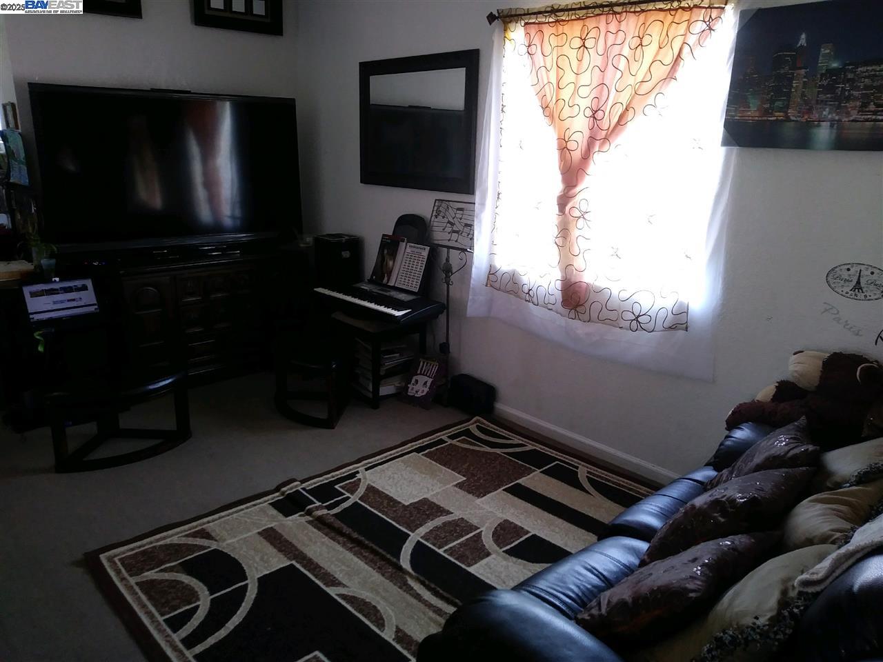 Detail Gallery Image 10 of 14 For 619 2nd St, Richmond,  CA 94801 - – Beds | – Baths