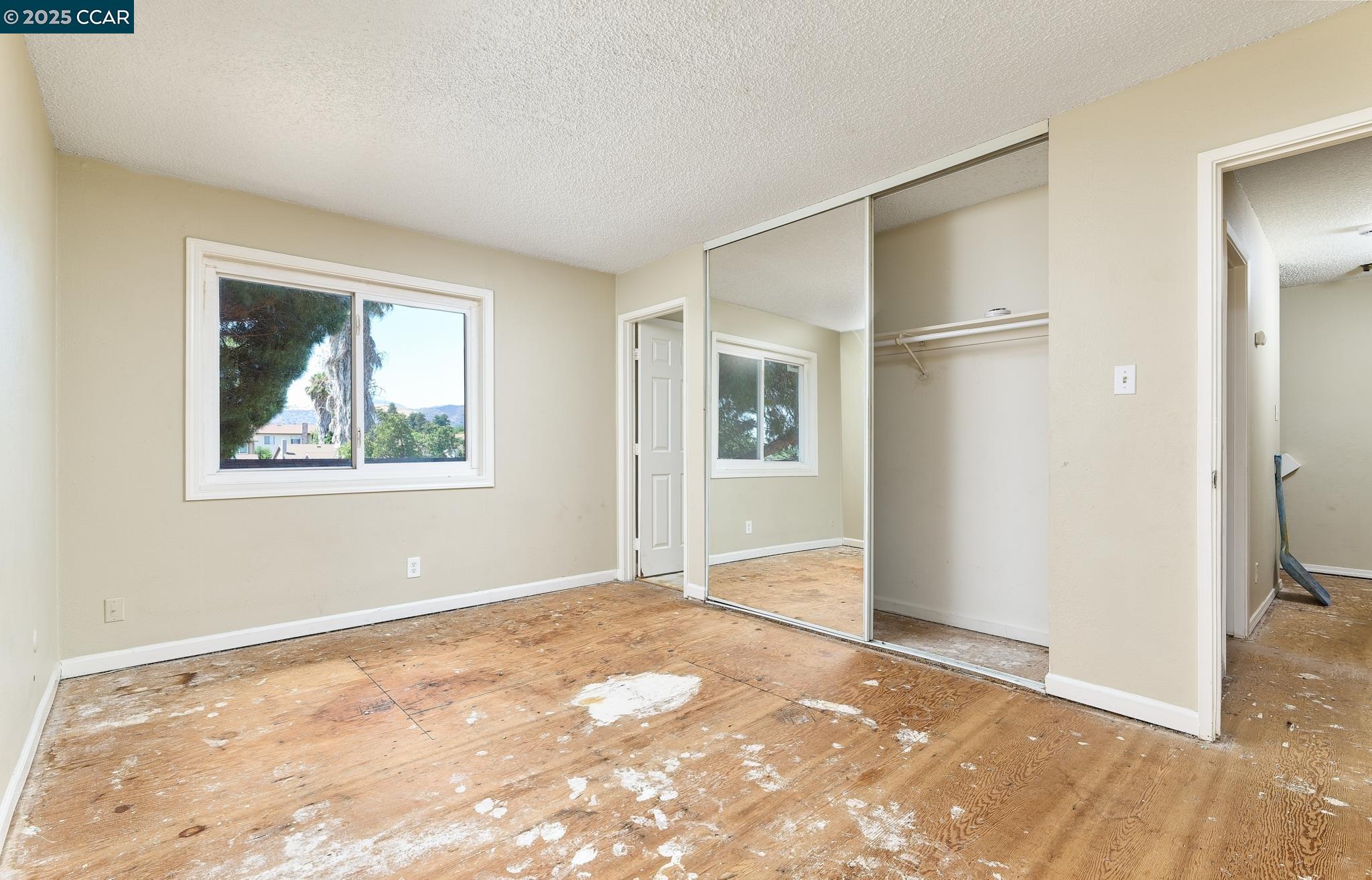 Detail Gallery Image 11 of 21 For 1728 Linden Pl, Antioch,  CA 94509 - 4 Beds | 2/1 Baths