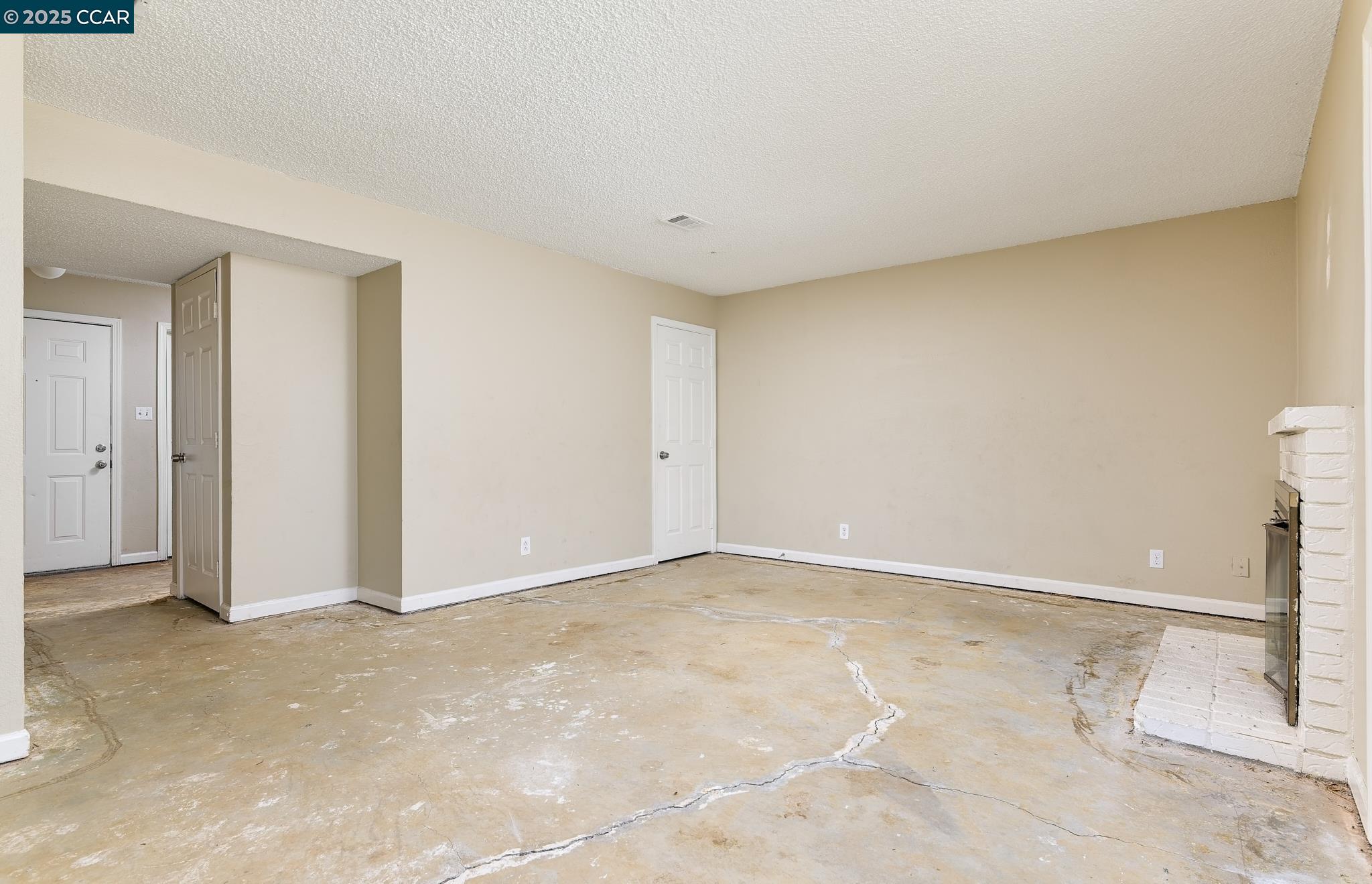 Detail Gallery Image 15 of 21 For 1728 Linden Pl, Antioch,  CA 94509 - 4 Beds | 2/1 Baths