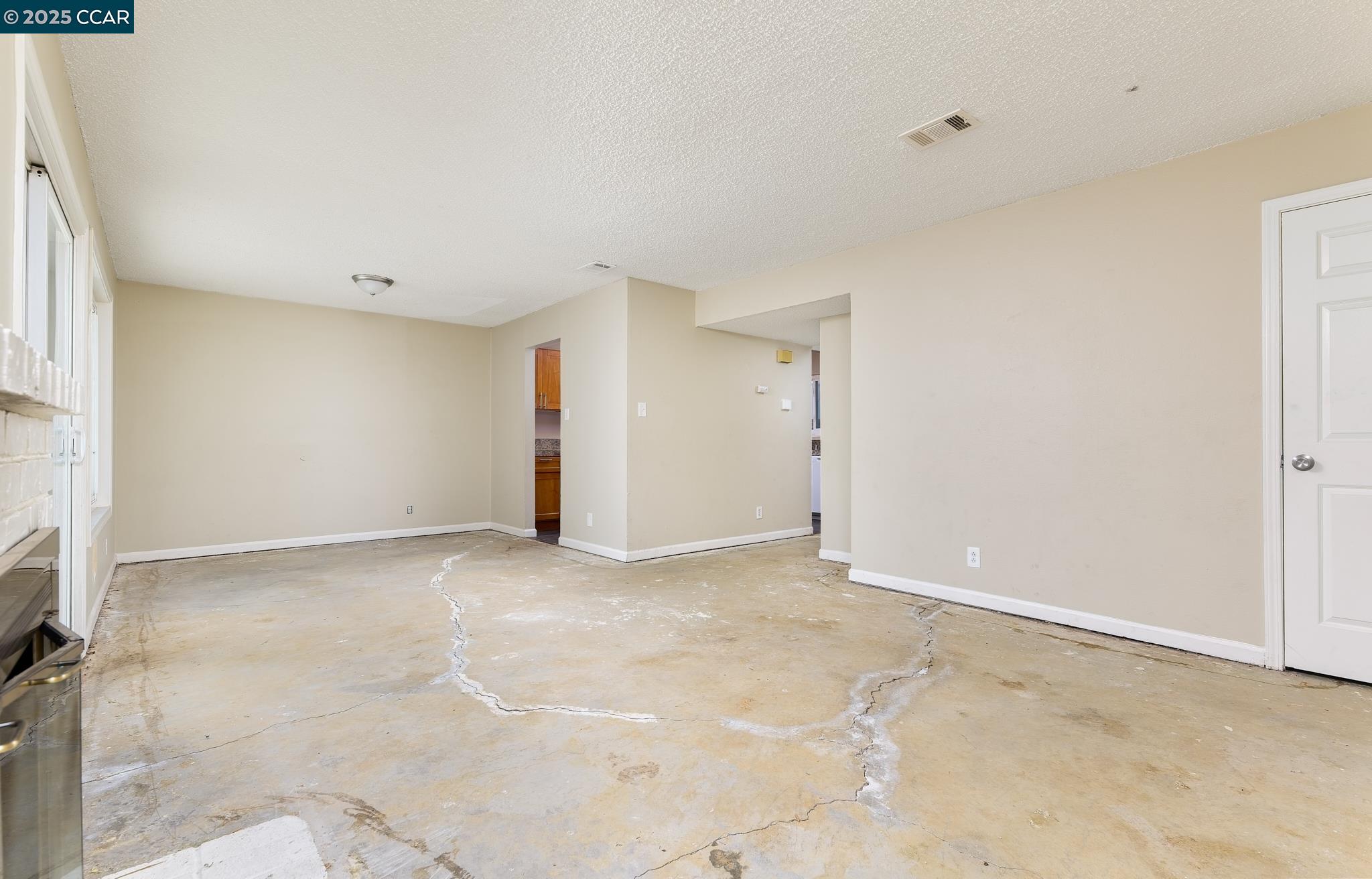 Detail Gallery Image 16 of 21 For 1728 Linden Pl, Antioch,  CA 94509 - 4 Beds | 2/1 Baths