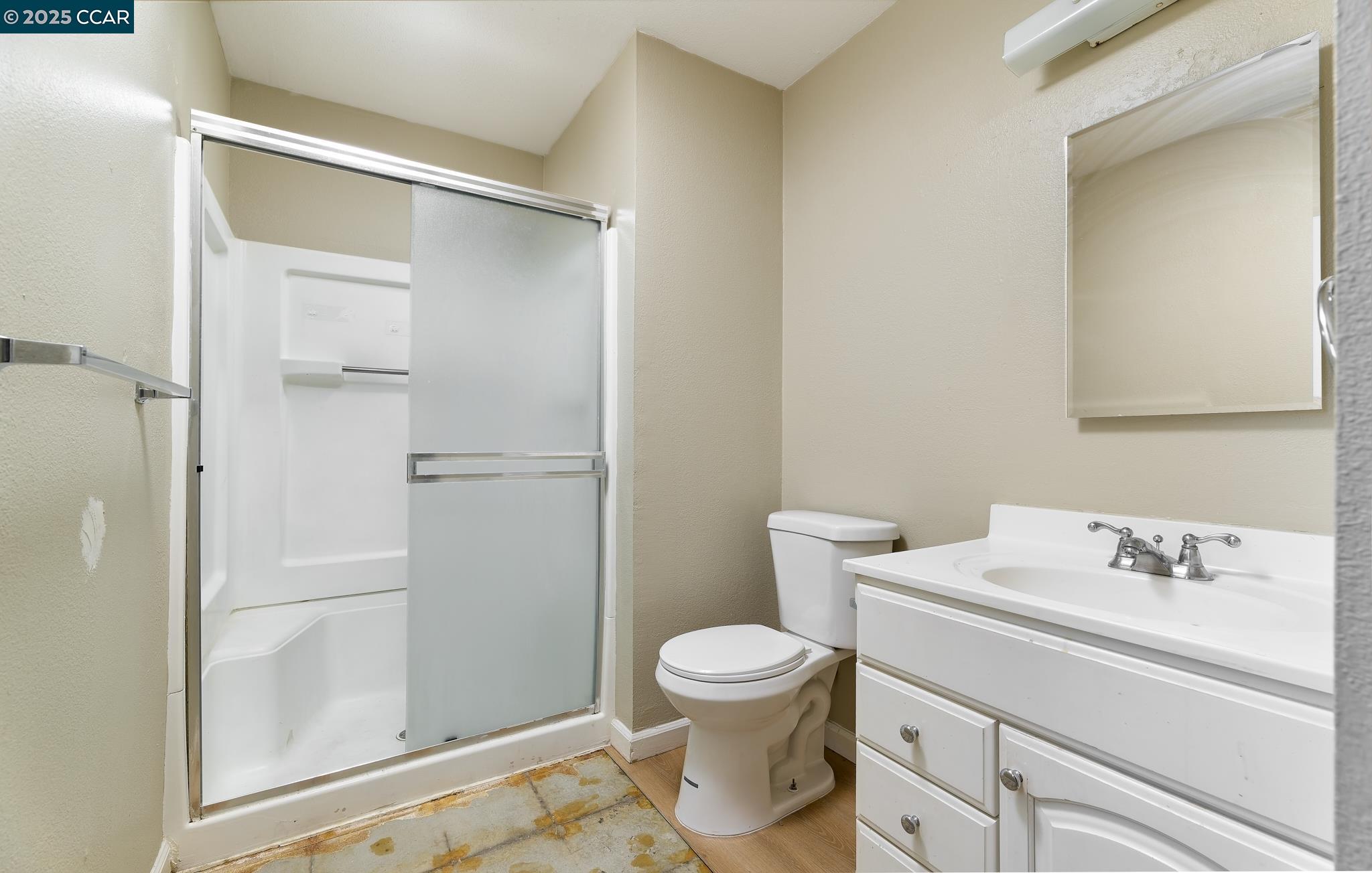 Detail Gallery Image 9 of 21 For 1728 Linden Pl, Antioch,  CA 94509 - 4 Beds | 2/1 Baths