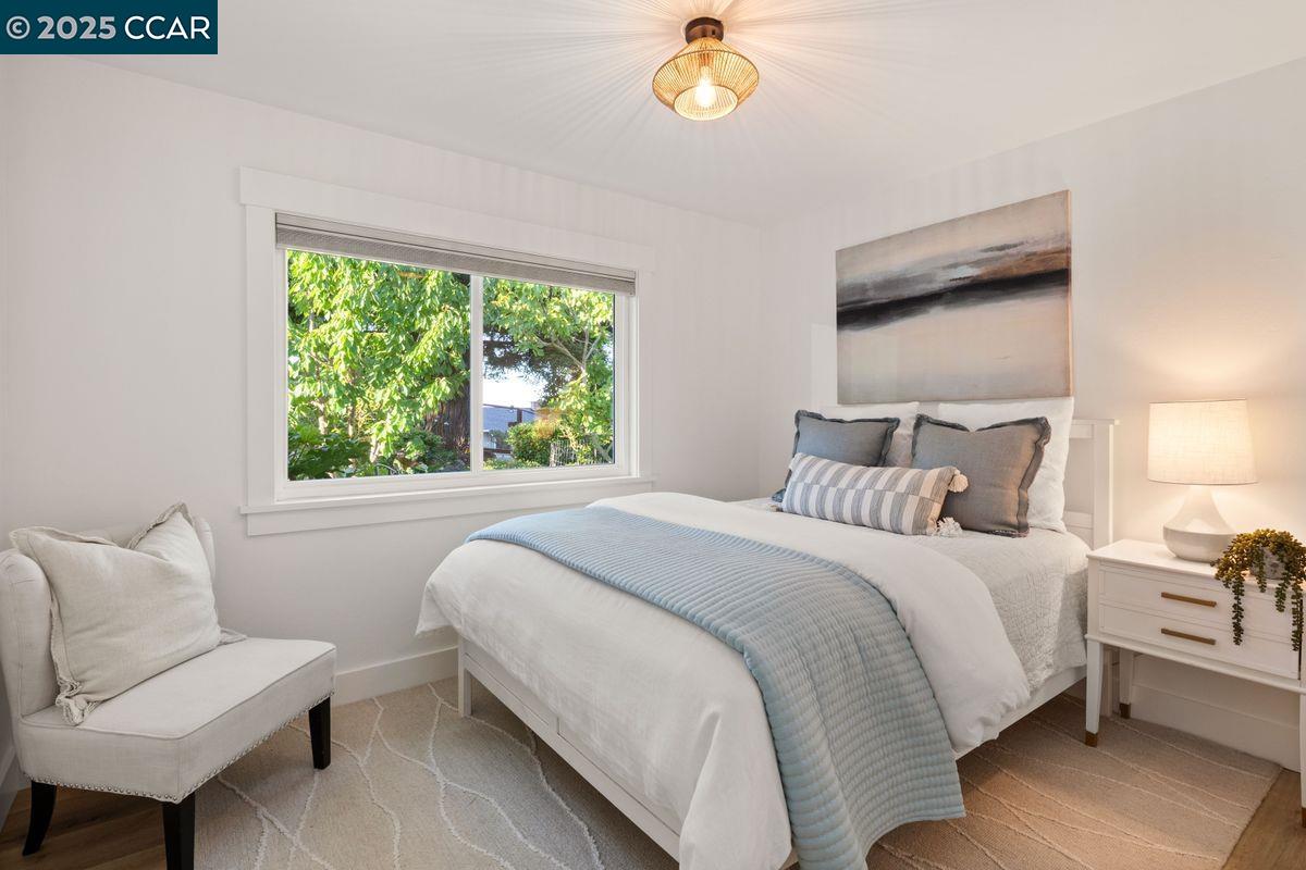Detail Gallery Image 13 of 25 For 3319 Sweet Dr, Lafayette,  CA 94549 - 3 Beds | 1/1 Baths