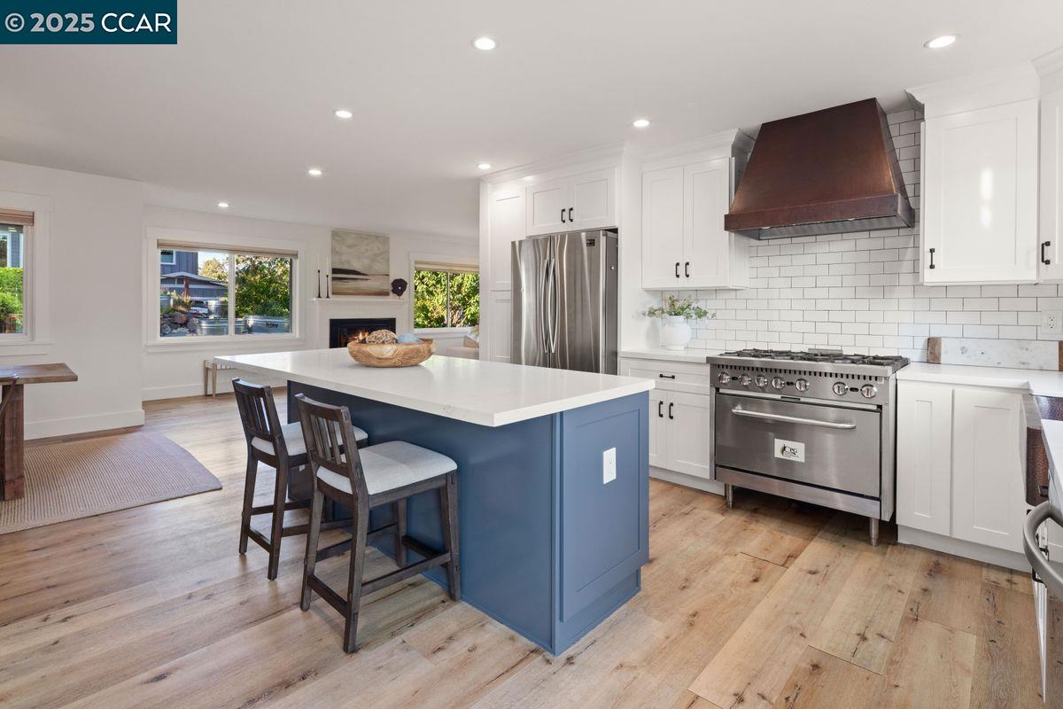 Detail Gallery Image 7 of 25 For 3319 Sweet Dr, Lafayette,  CA 94549 - 3 Beds | 1/1 Baths