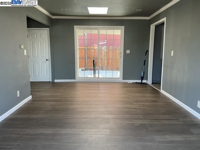 Detail Gallery Image 2 of 11 For 1673 51st Ave, Oakland,  CA 94601 - 3 Beds | 1 Baths
