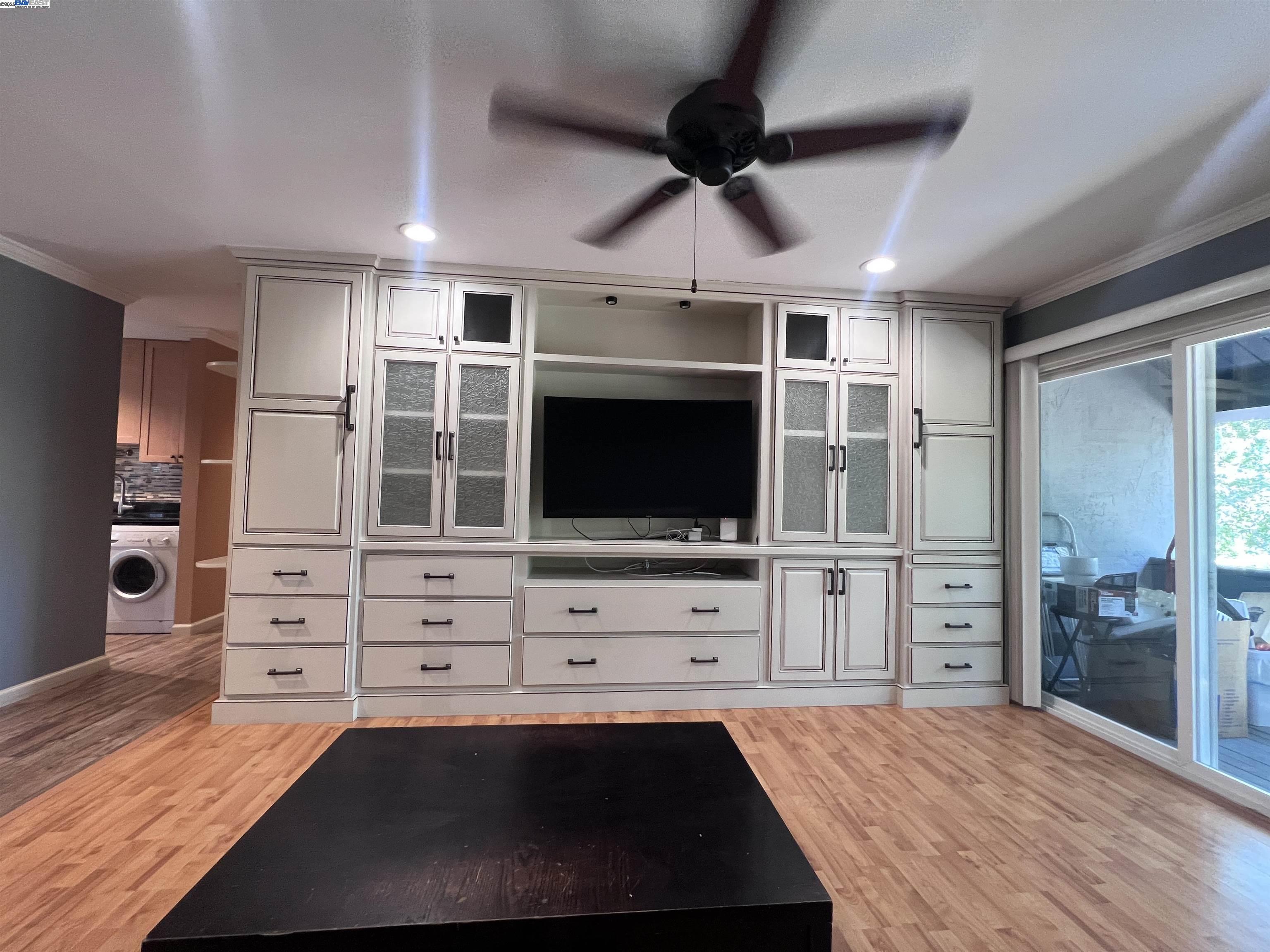 Detail Gallery Image 2 of 27 For 1009 Murrieta Blvd #105,  Livermore,  CA 94550 - 1 Beds | 1 Baths