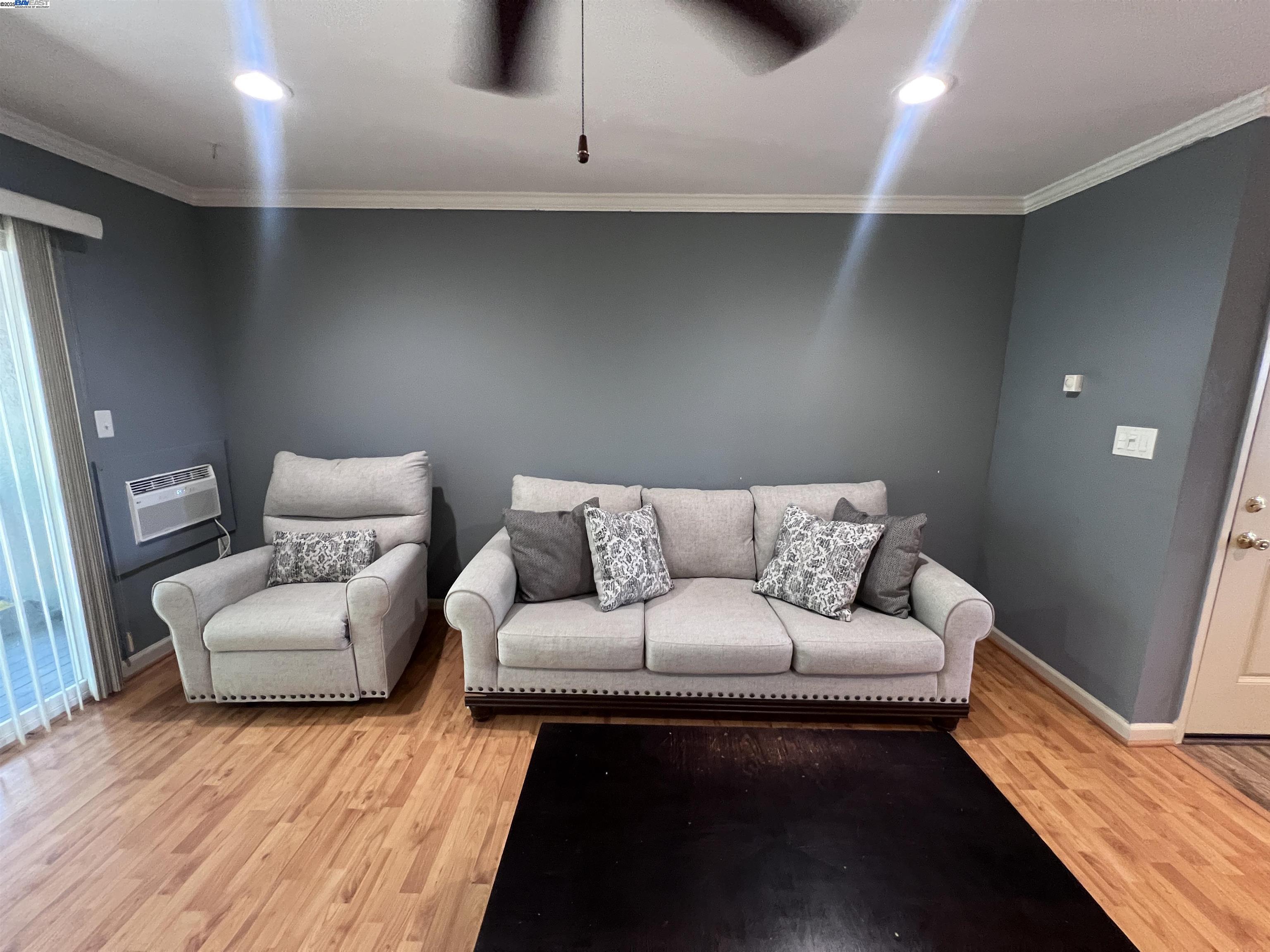 Detail Gallery Image 3 of 27 For 1009 Murrieta Blvd #105,  Livermore,  CA 94550 - 1 Beds | 1 Baths