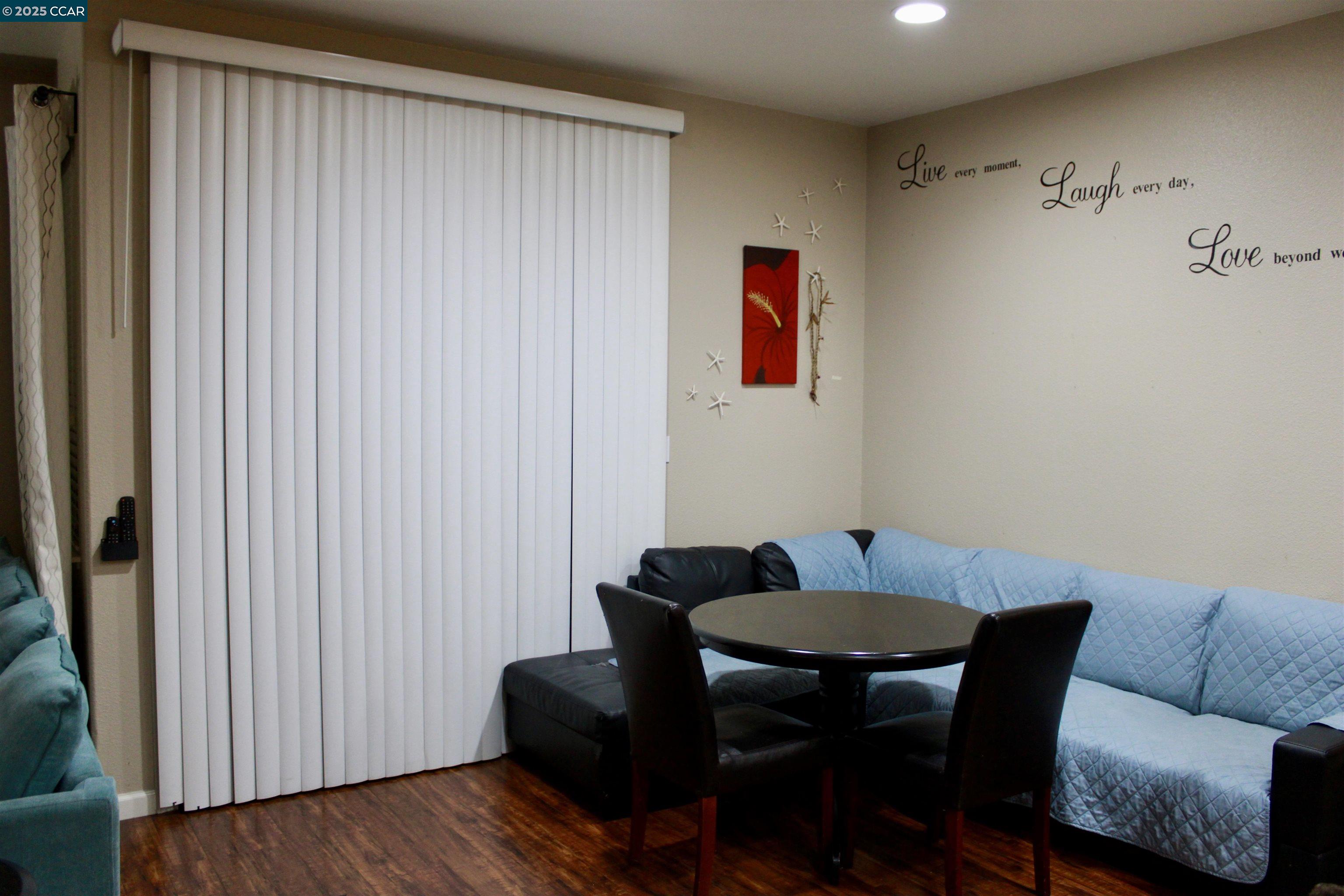 Detail Gallery Image 11 of 20 For 100 Copper Beech Gln, Hercules,  CA 94547 - 5 Beds | 3 Baths