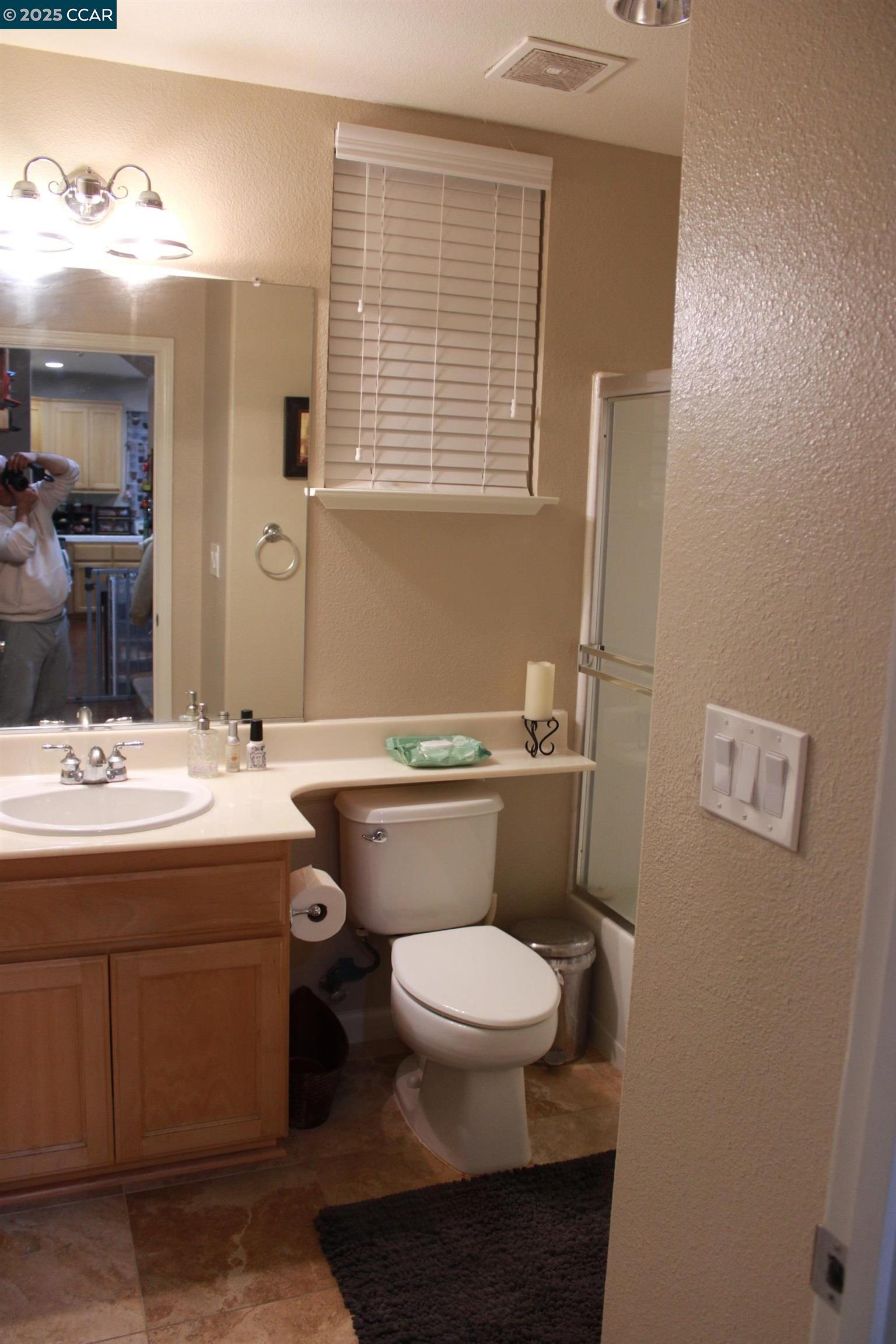 Detail Gallery Image 14 of 20 For 100 Copper Beech Gln, Hercules,  CA 94547 - 5 Beds | 3 Baths
