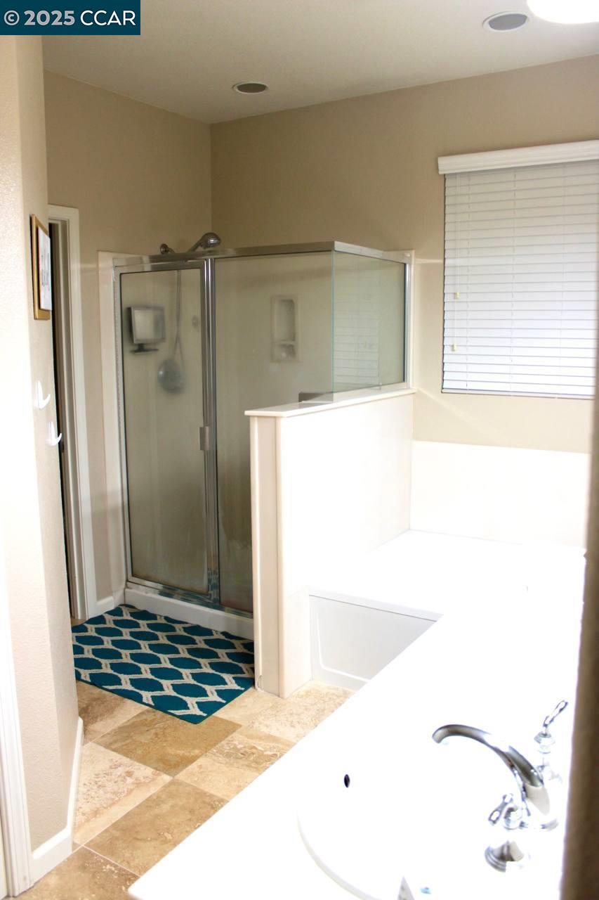 Detail Gallery Image 20 of 20 For 100 Copper Beech Gln, Hercules,  CA 94547 - 5 Beds | 3 Baths