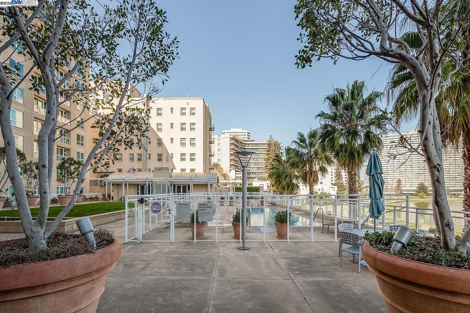 Detail Gallery Image 44 of 60 For 1 Lakeside Dr #1806,  Oakland,  CA 94612 - 1 Beds | 1 Baths