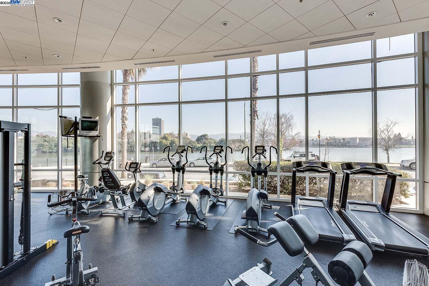 Detail Gallery Image 46 of 60 For 1 Lakeside Dr #1806,  Oakland,  CA 94612 - 1 Beds | 1 Baths