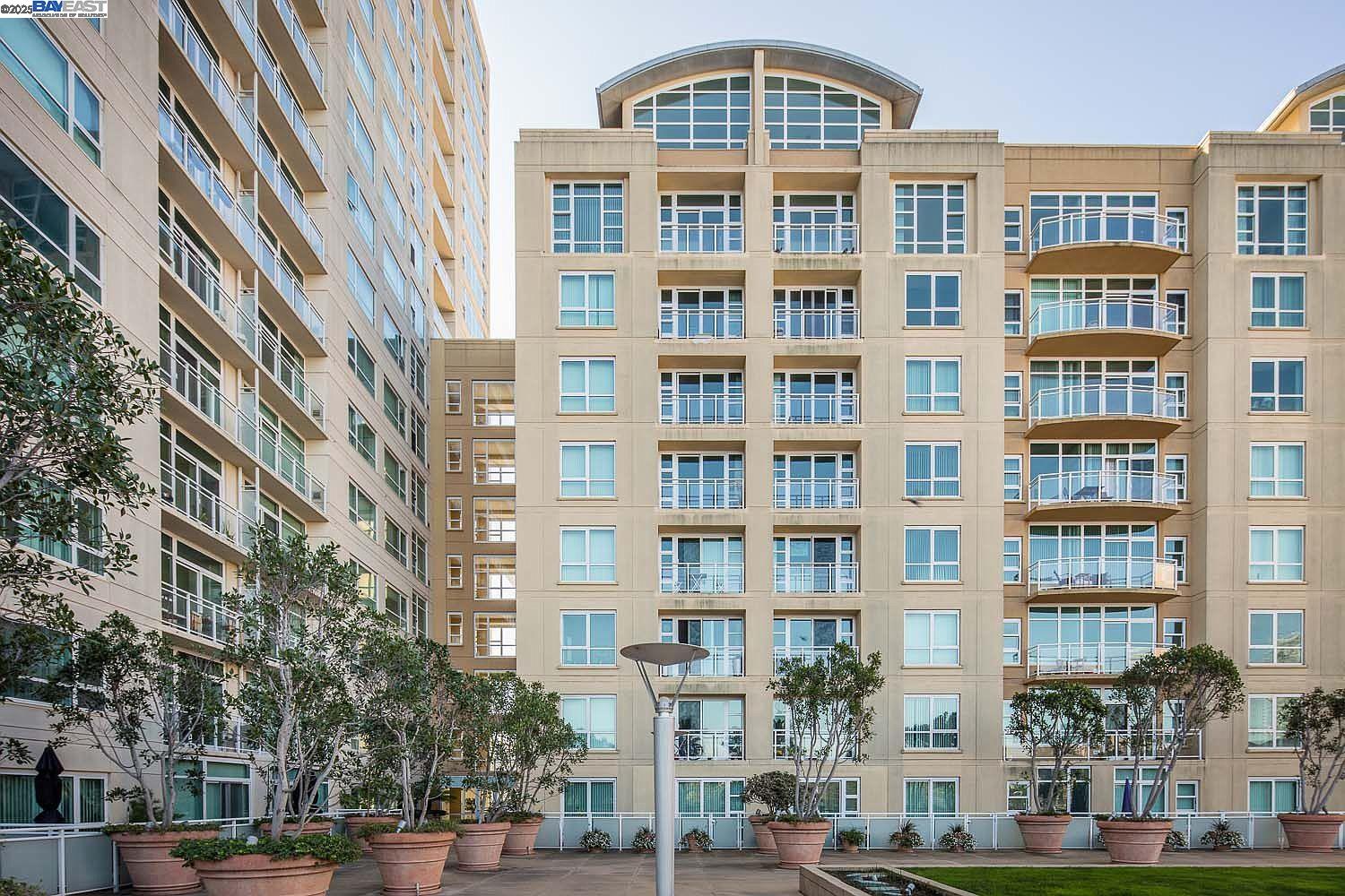 Detail Gallery Image 48 of 60 For 1 Lakeside Dr #1806,  Oakland,  CA 94612 - 1 Beds | 1 Baths