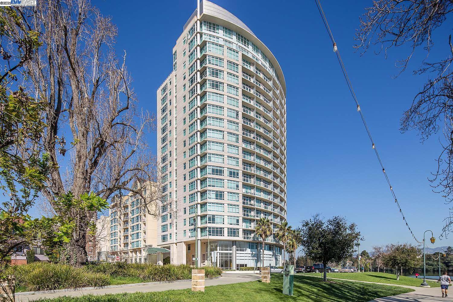 Detail Gallery Image 53 of 60 For 1 Lakeside Dr #1806,  Oakland,  CA 94612 - 1 Beds | 1 Baths