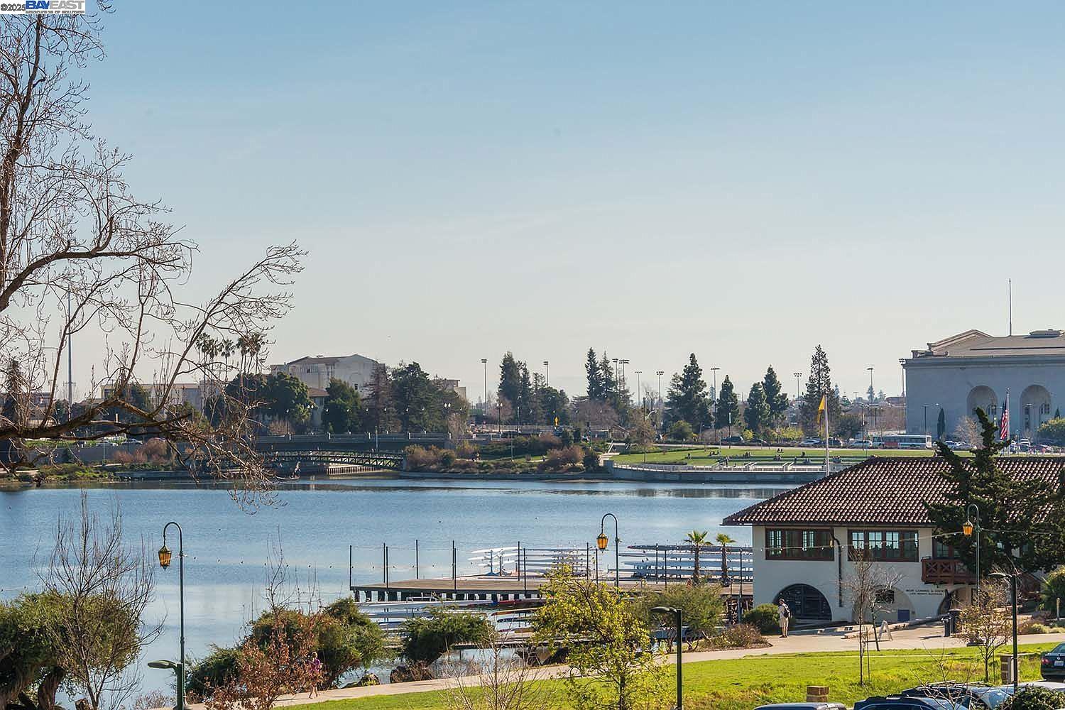 Detail Gallery Image 59 of 60 For 1 Lakeside Dr #1806,  Oakland,  CA 94612 - 1 Beds | 1 Baths