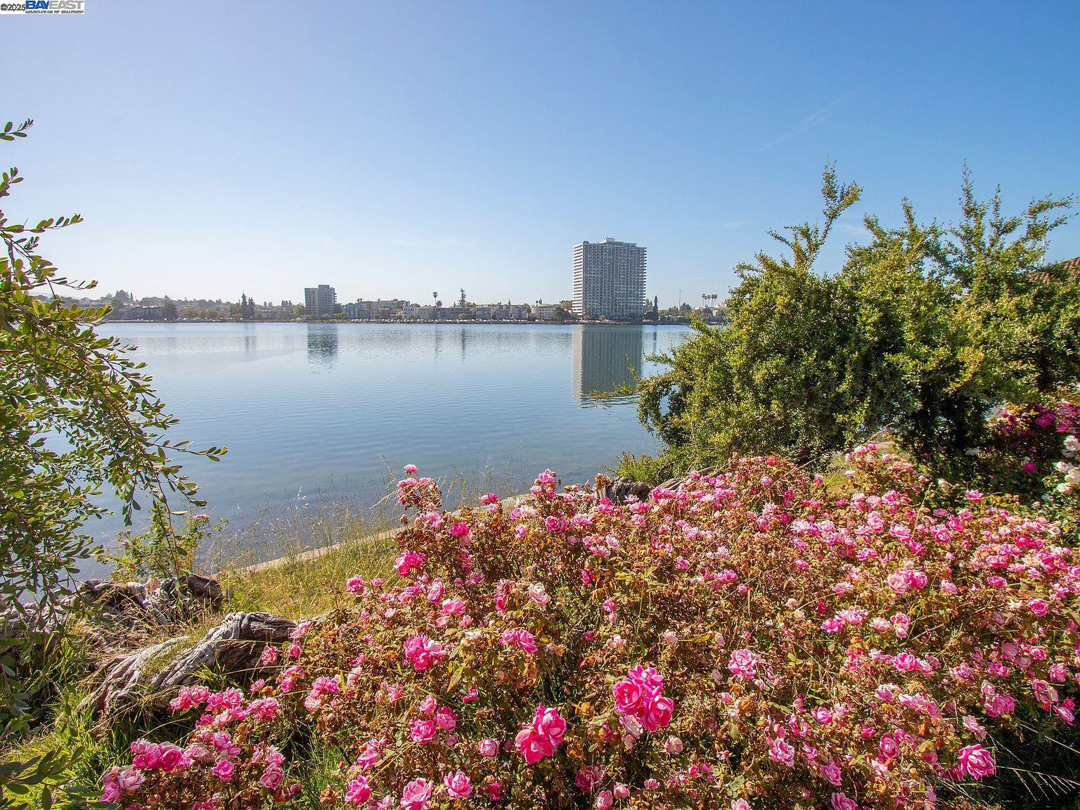 Detail Gallery Image 60 of 60 For 1 Lakeside Dr #1806,  Oakland,  CA 94612 - 1 Beds | 1 Baths
