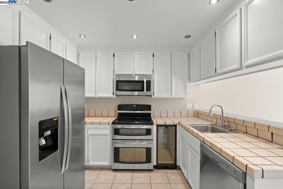 Photo #5: 41104739 Listing: Photo #5