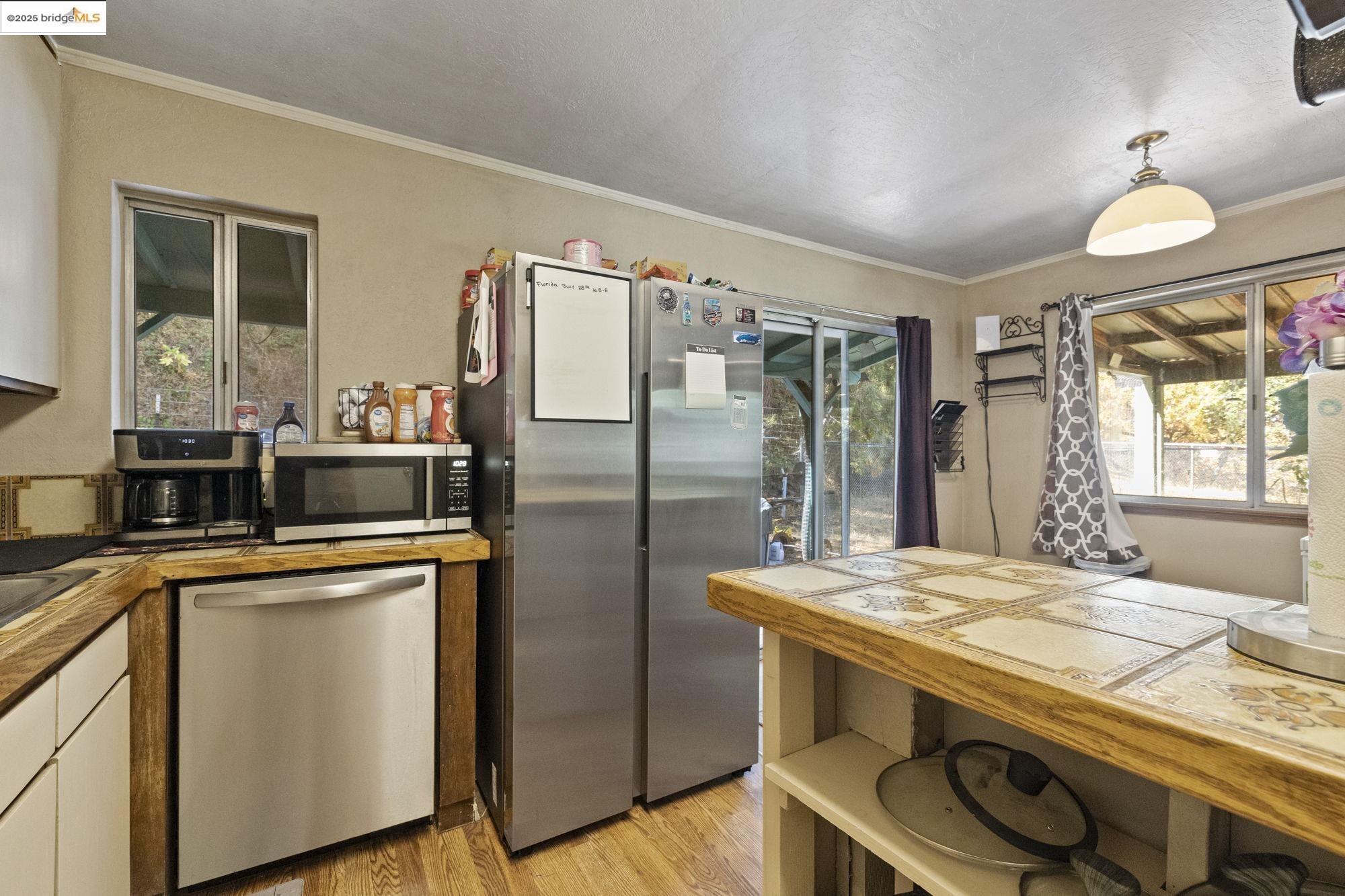Detail Gallery Image 4 of 30 For 20592 Ponderosa Way, Tuolumne,  CA 95379 - 2 Beds | 1 Baths