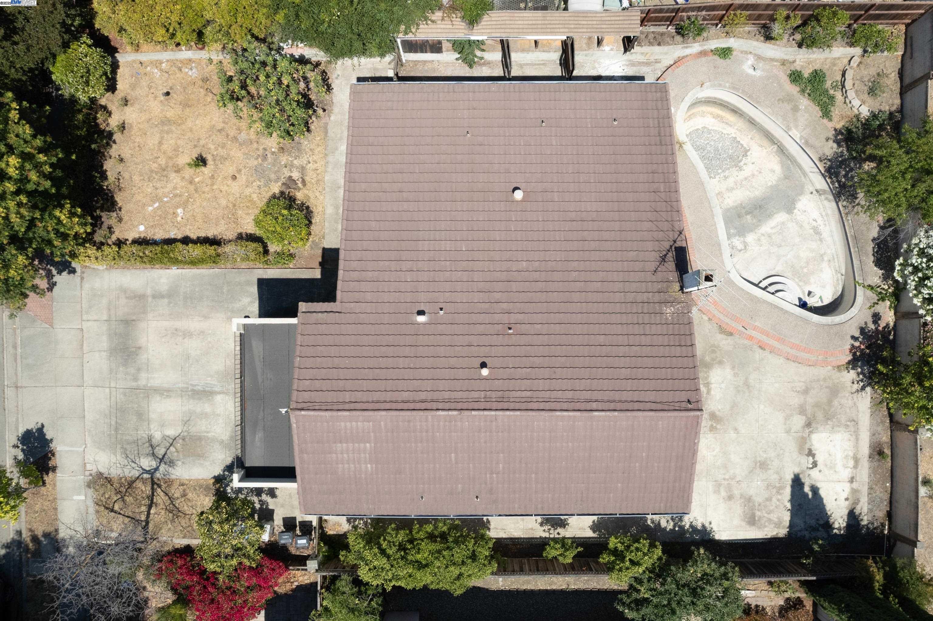 Detail Gallery Image 14 of 17 For 642 Mcduff Ave, Fremont,  CA 94539 - 4 Beds | 3 Baths