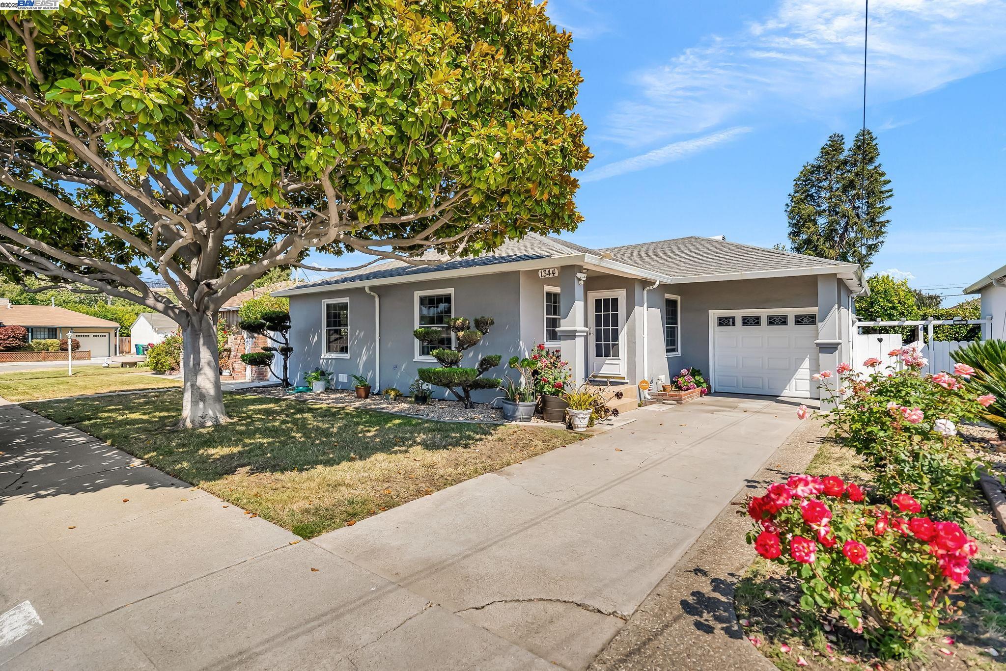 Detail Gallery Image 1 of 44 For 1344 Margery Ave, San Leandro,  CA 94578 - 3 Beds | 2 Baths