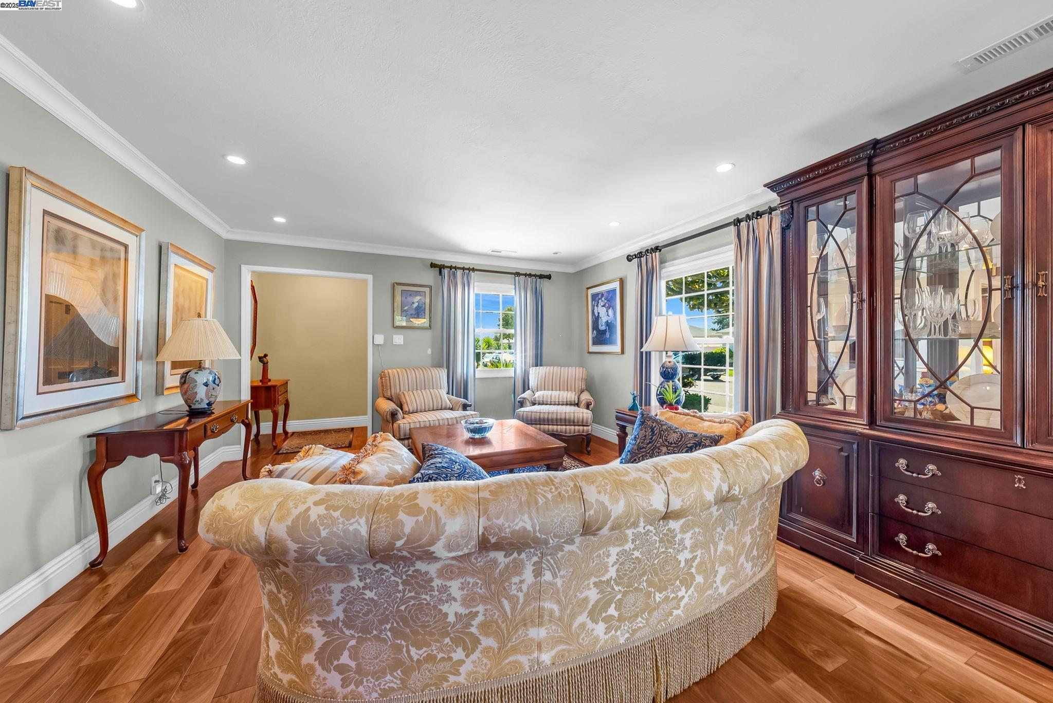 Detail Gallery Image 12 of 44 For 1344 Margery Ave, San Leandro,  CA 94578 - 3 Beds | 2 Baths