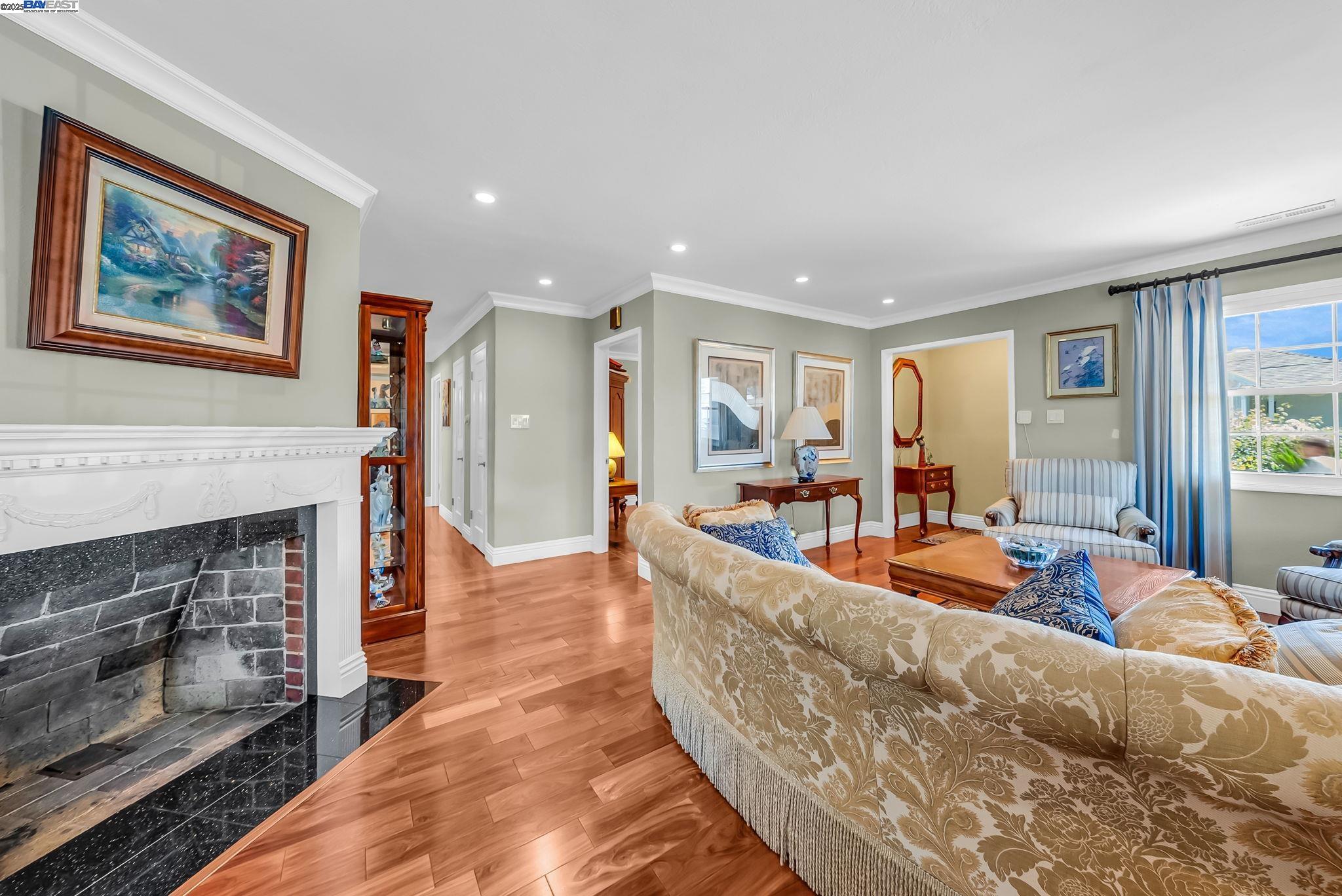 Detail Gallery Image 13 of 44 For 1344 Margery Ave, San Leandro,  CA 94578 - 3 Beds | 2 Baths