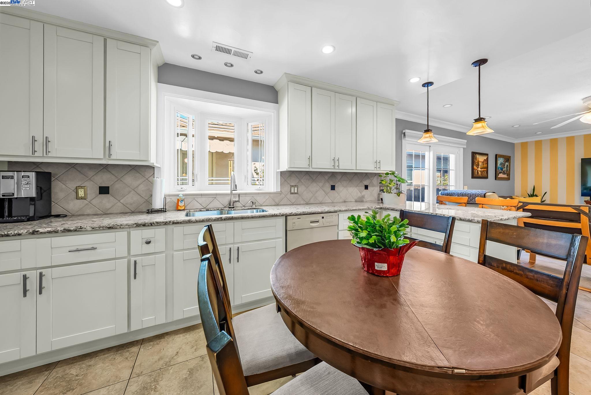 Detail Gallery Image 20 of 44 For 1344 Margery Ave, San Leandro,  CA 94578 - 3 Beds | 2 Baths