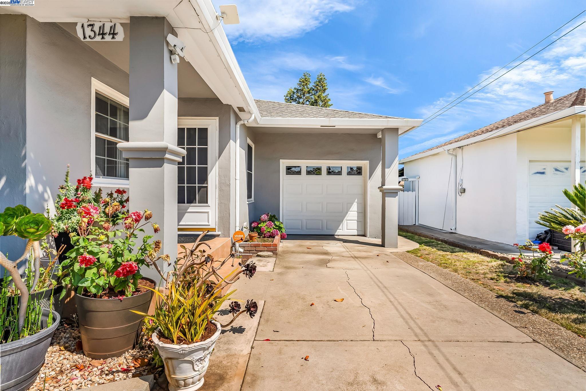 Detail Gallery Image 5 of 44 For 1344 Margery Ave, San Leandro,  CA 94578 - 3 Beds | 2 Baths