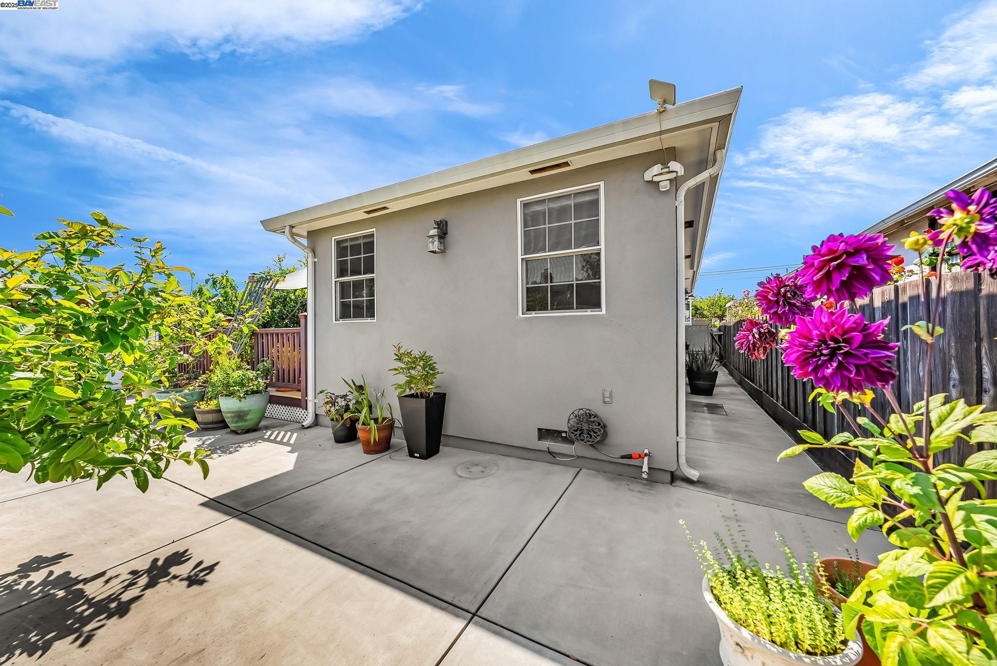 Detail Gallery Image 42 of 44 For 1344 Margery Ave, San Leandro,  CA 94578 - 3 Beds | 2 Baths