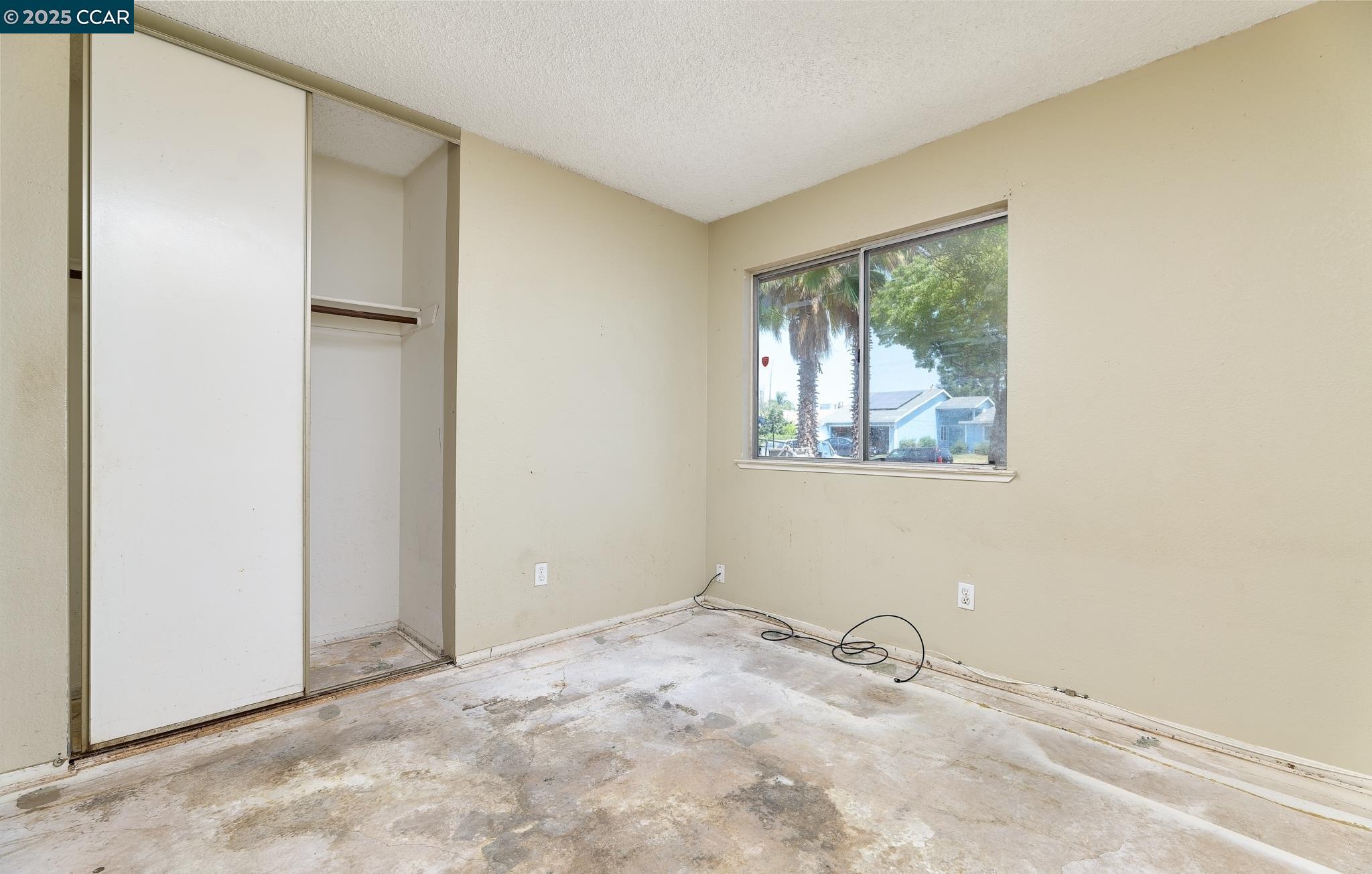 Detail Gallery Image 13 of 20 For 14 La Jacque Ct, Sacramento,  CA 95823 - 3 Beds | 2 Baths
