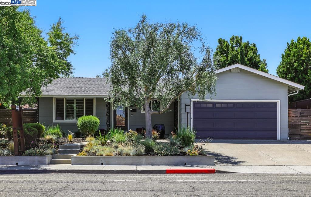 Front Image Thumbnail for BE41104750