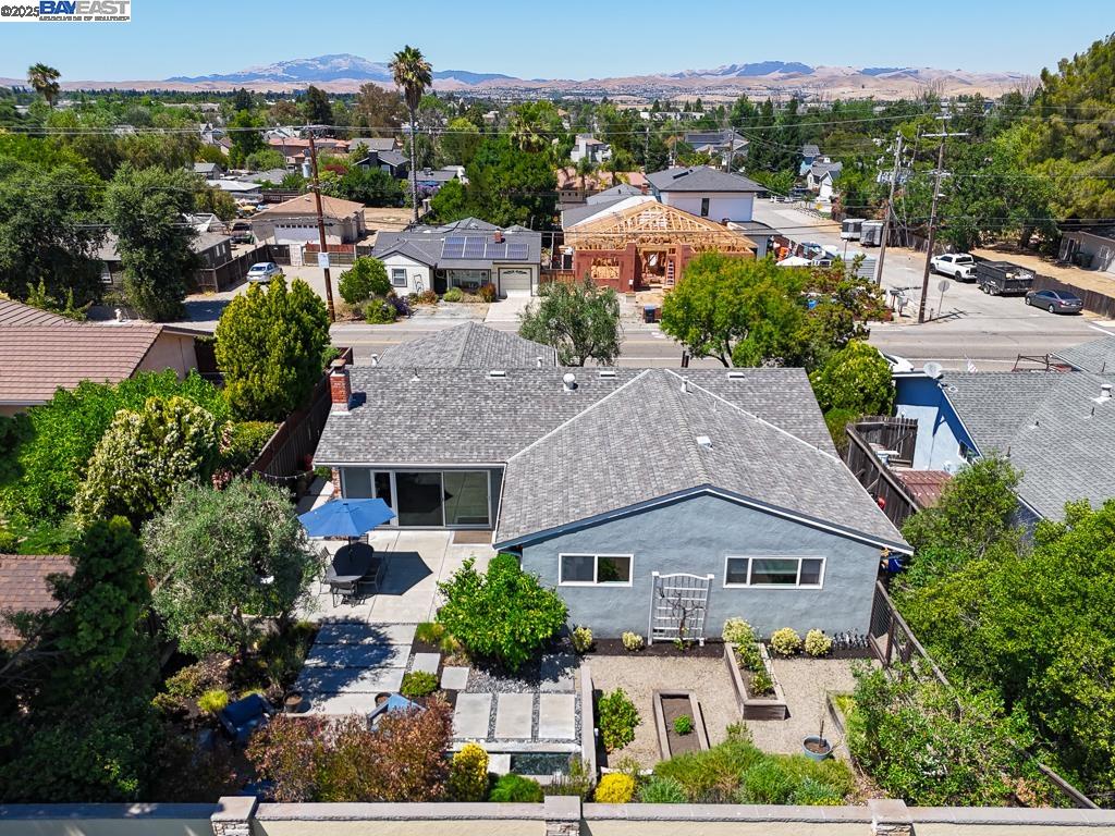 Detail Gallery Image 50 of 57 For 3676 Vineyard Ave, Pleasanton,  CA 94566 - 3 Beds | 2 Baths