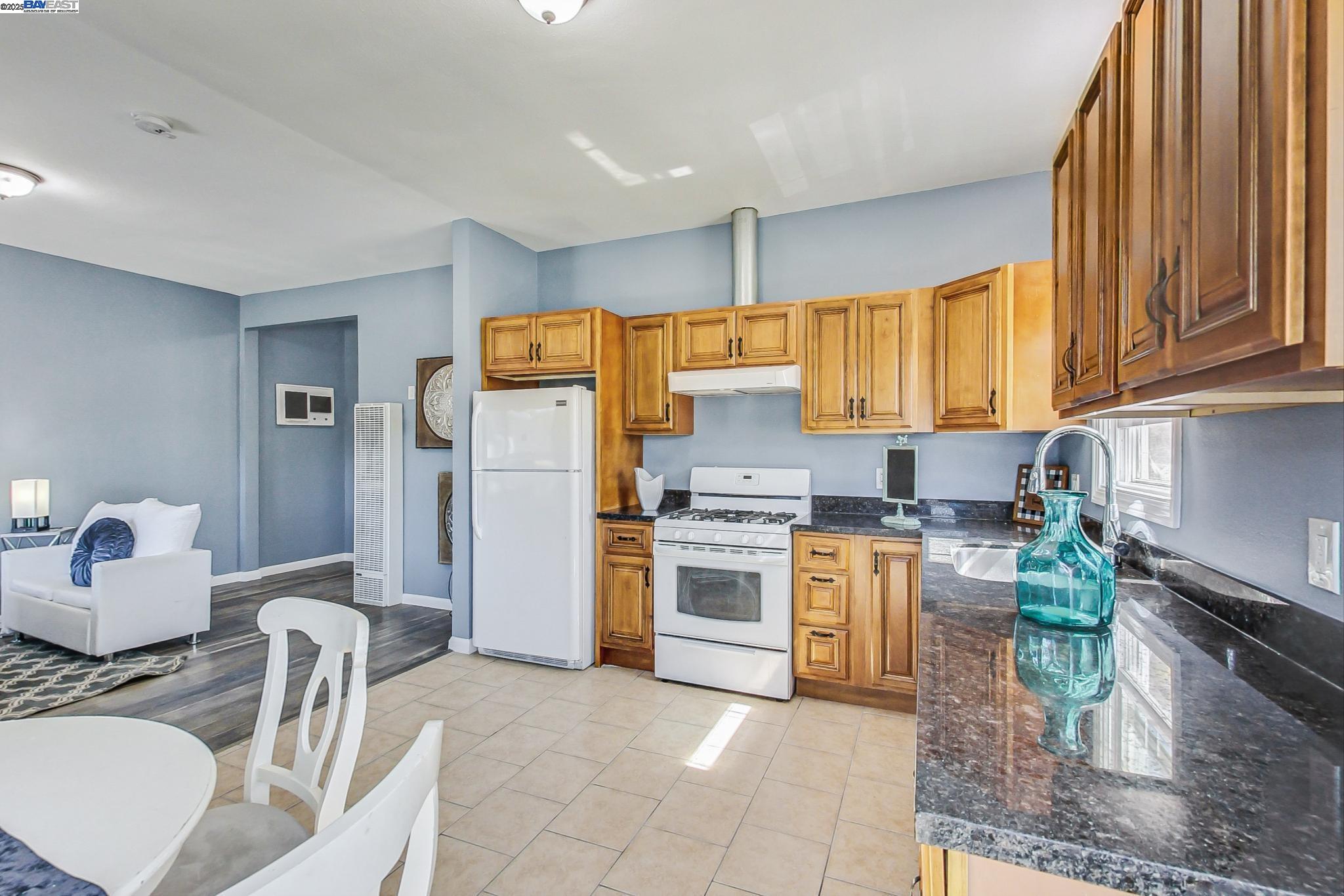 Detail Gallery Image 10 of 20 For 8600 Mcarthur Bvd, Oakland,  CA 94605 - – Beds | – Baths