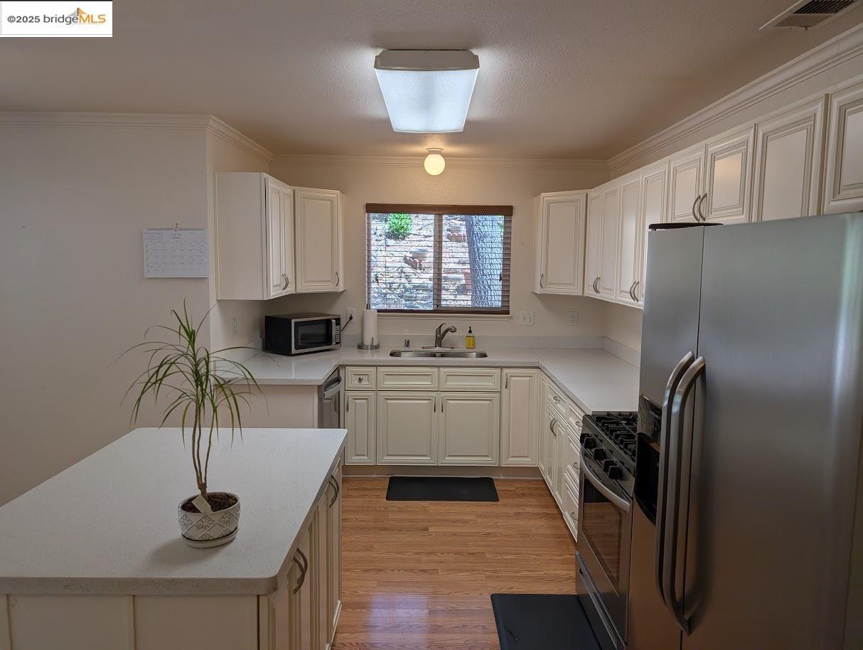 Detail Gallery Image 2 of 26 For 385 Arbona, Sonora,  CA 95370-8057 - 3 Beds | 2 Baths