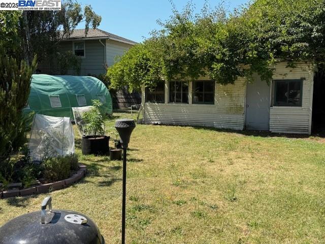 Detail Gallery Image 5 of 7 For 3208 Washington St, Alameda,  CA 94501 - 5 Beds | 3 Baths