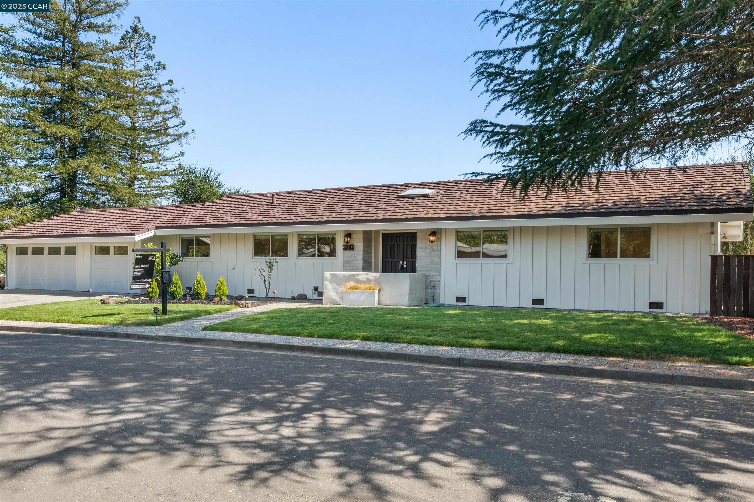 Detail Gallery Image 3 of 50 For 3803 Quail Ridge Road, Lafayette,  CA 94549 - 3 Beds | 2/1 Baths