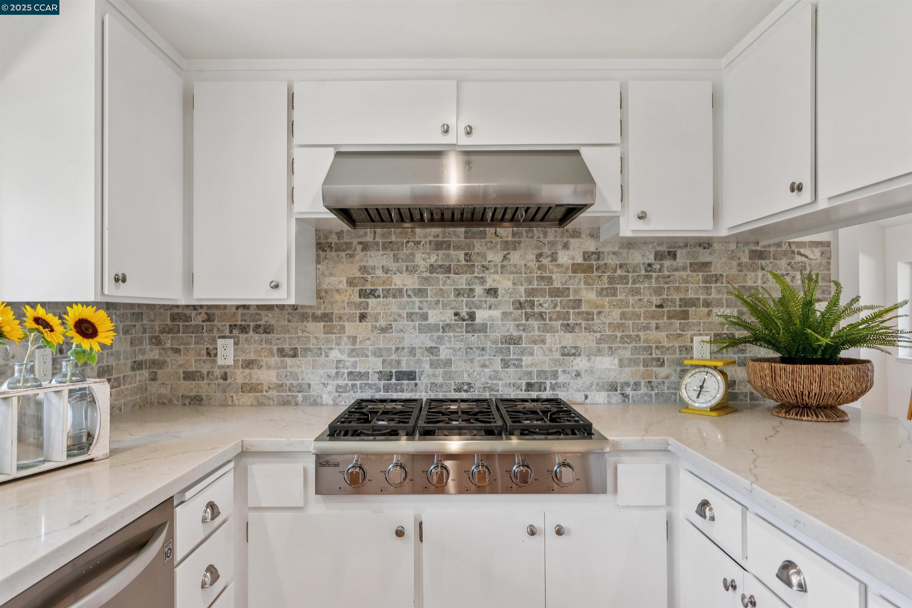 Detail Gallery Image 28 of 50 For 3803 Quail Ridge Road, Lafayette,  CA 94549 - 3 Beds | 2/1 Baths