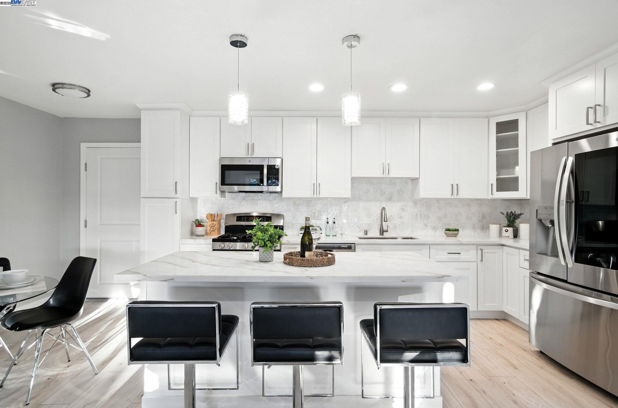 Detail Gallery Image 11 of 42 For 3631 Trenton Ct, Fremont,  CA 94538 - 5 Beds | 4 Baths