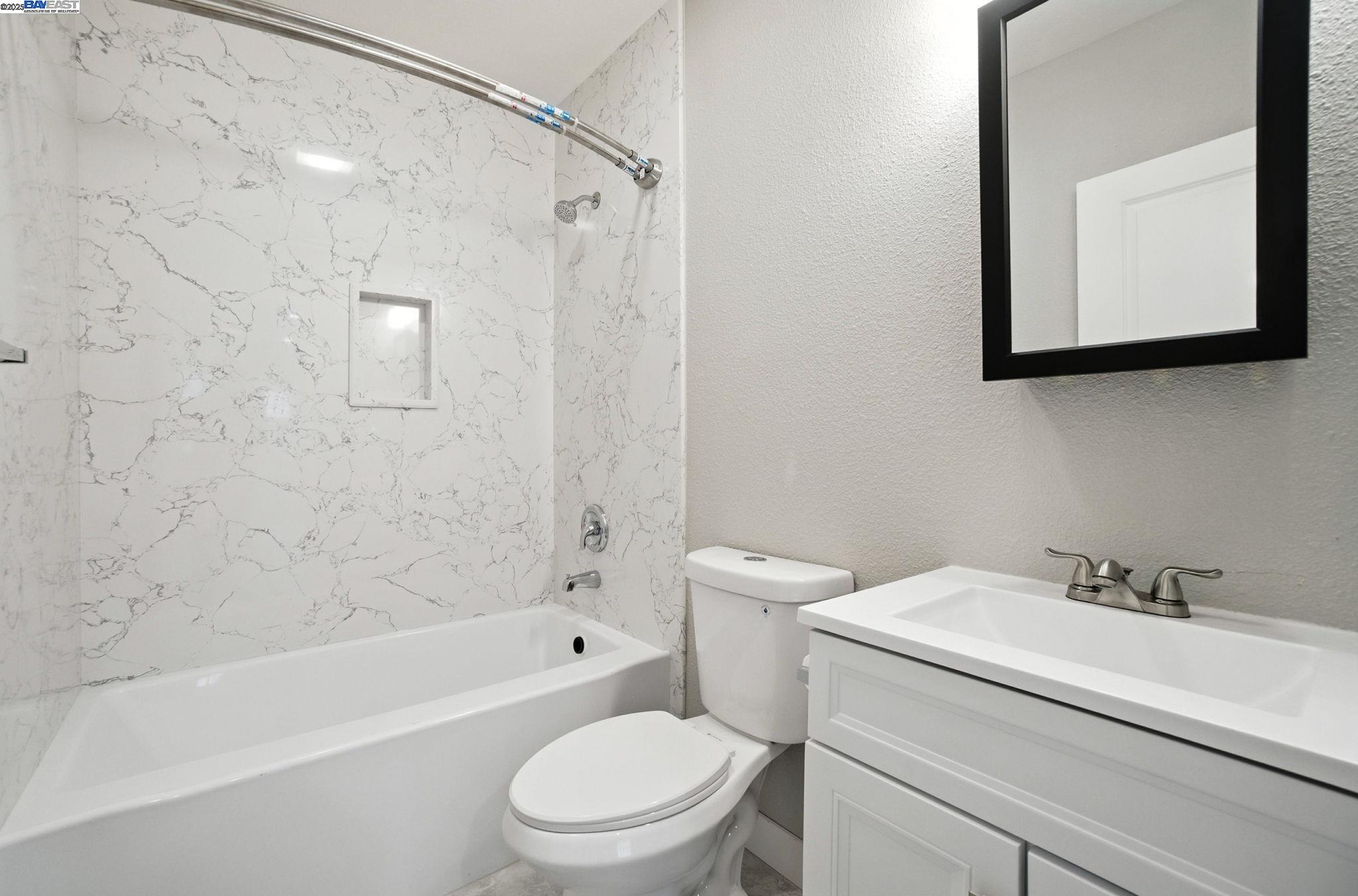 Detail Gallery Image 17 of 42 For 3631 Trenton Ct, Fremont,  CA 94538 - 5 Beds | 4 Baths