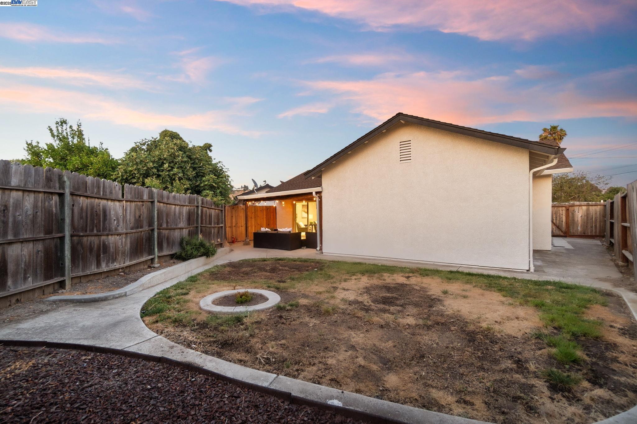 Detail Gallery Image 23 of 42 For 3631 Trenton Ct, Fremont,  CA 94538 - 5 Beds | 4 Baths